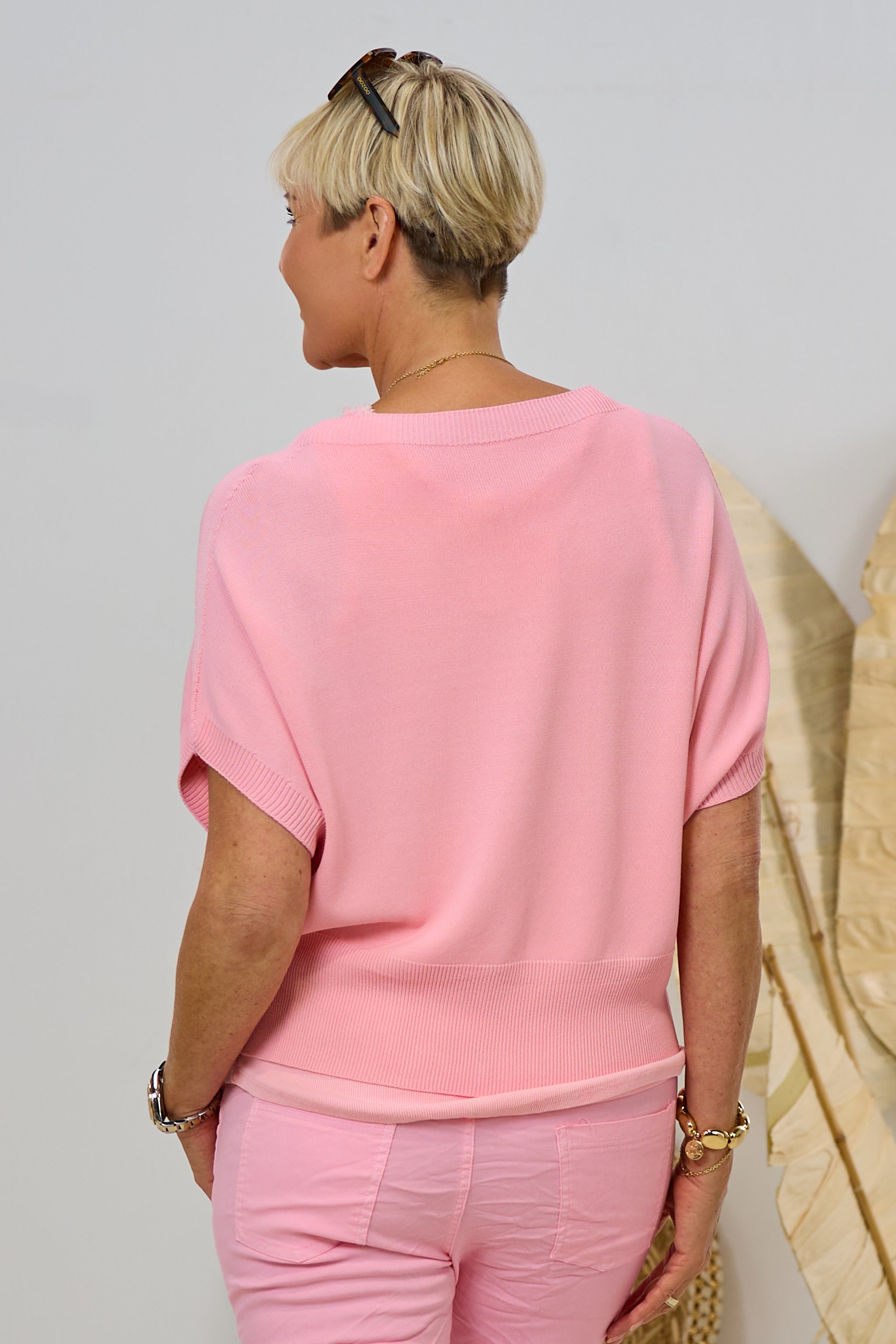 Feinstrickpulli mit kurzen Fledermausärmeln, rosa