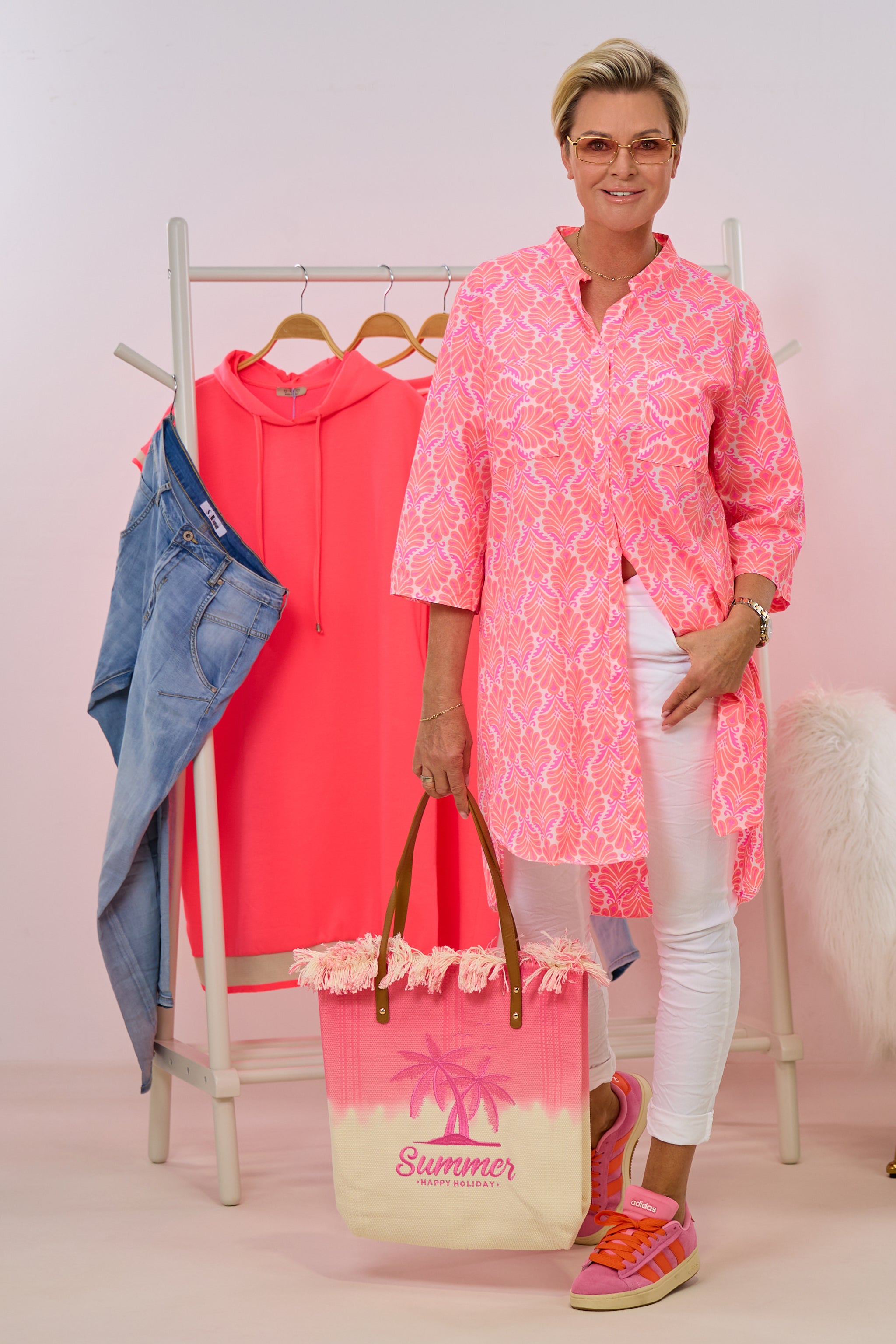 Kleid/Tunika mit Fantasy-Print, neon apricot-pink