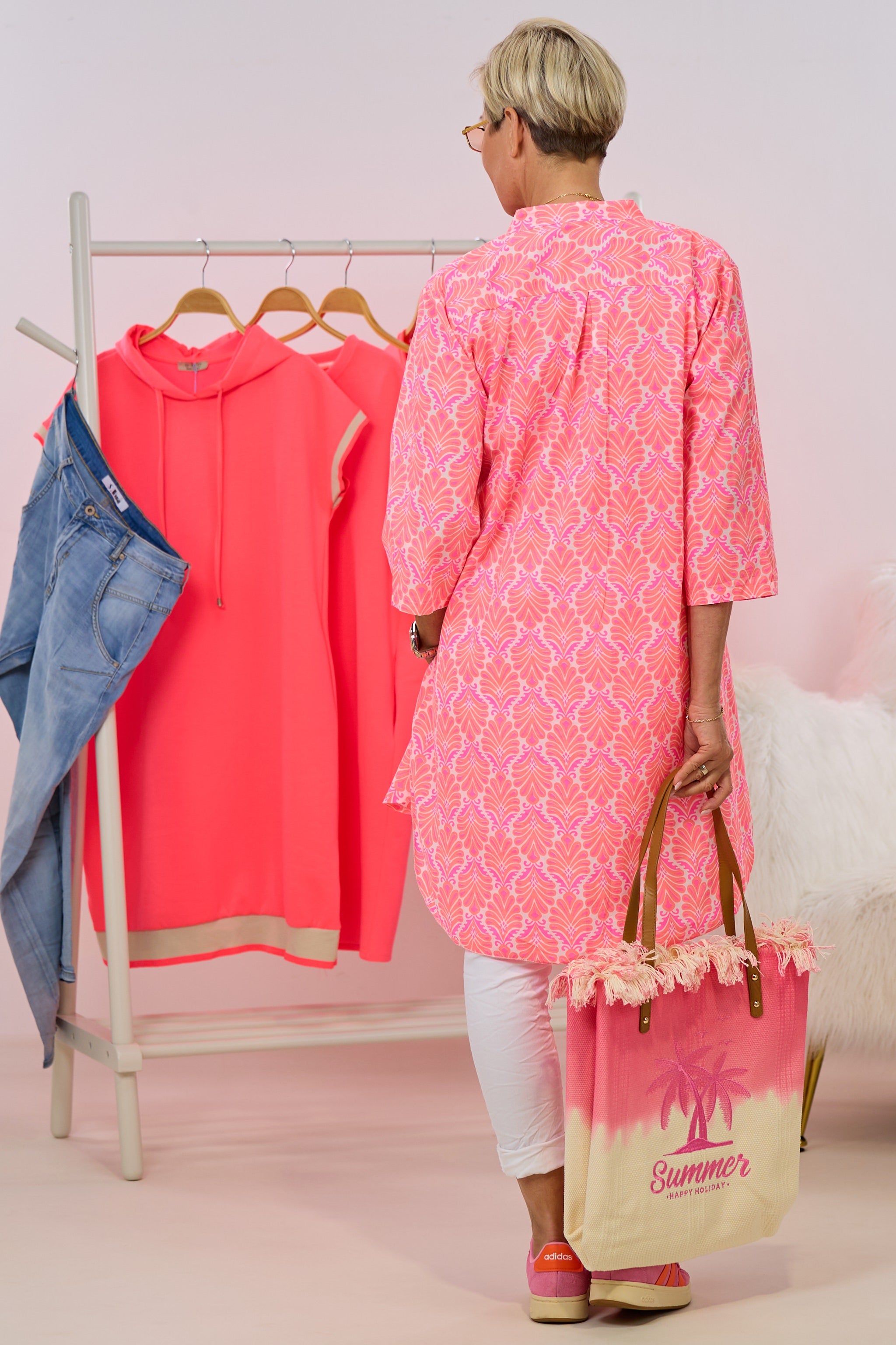 Kleid/Tunika mit Fantasy-Print, neon apricot-pink