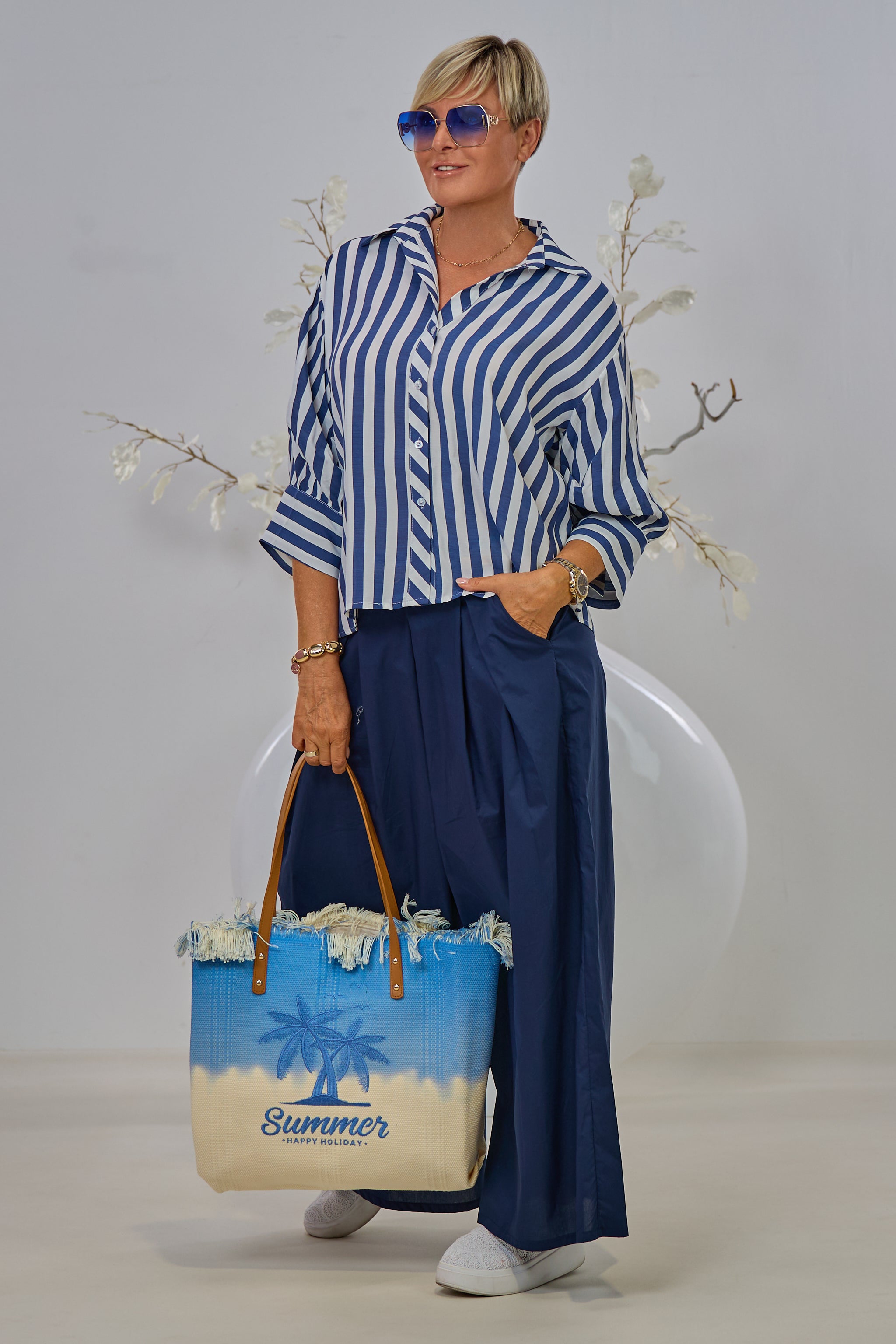 gestreifte Bluse mit gerafften Ärmeln, blau-weiß