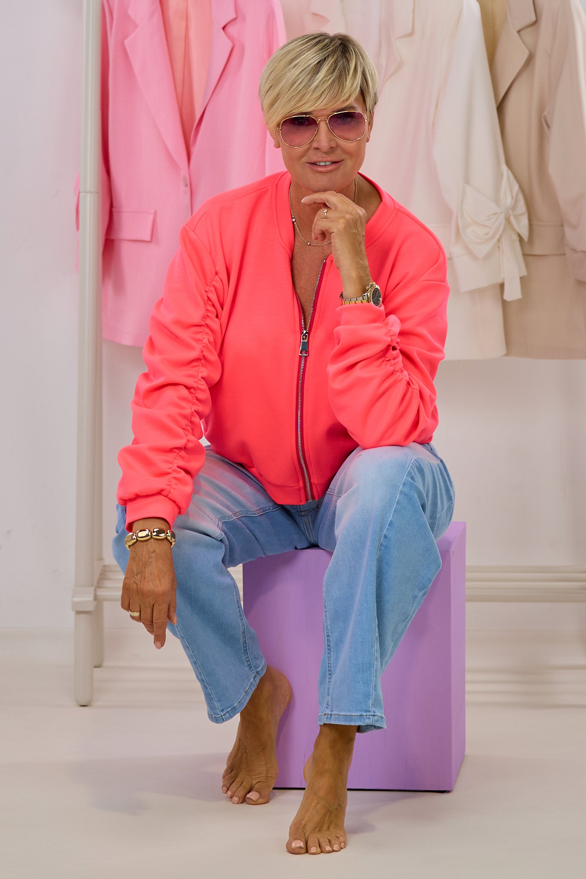 Cozy Blouson mit gerafften Ärmeln, neon pink