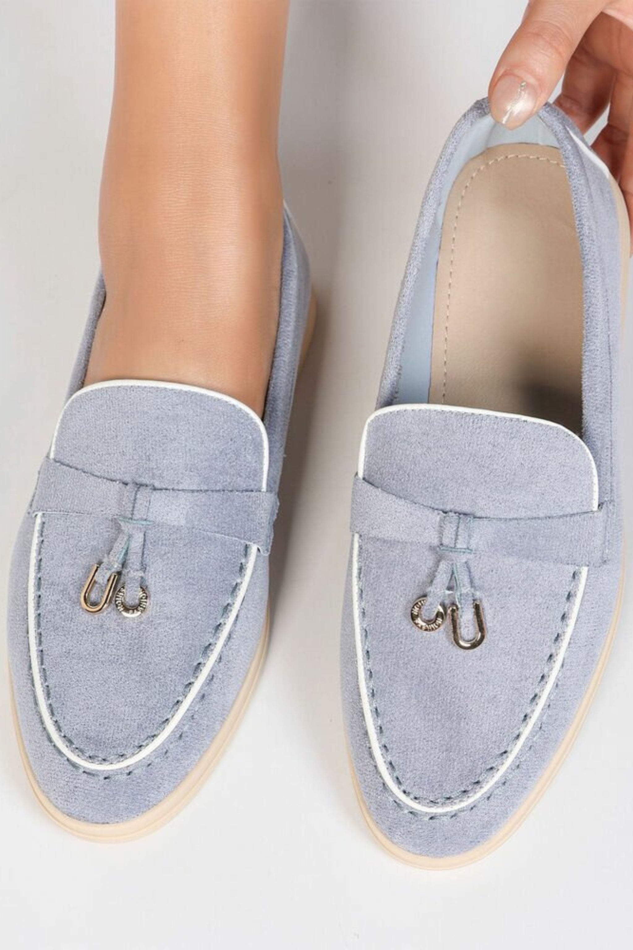 Sommerliche Slipper, hellblau