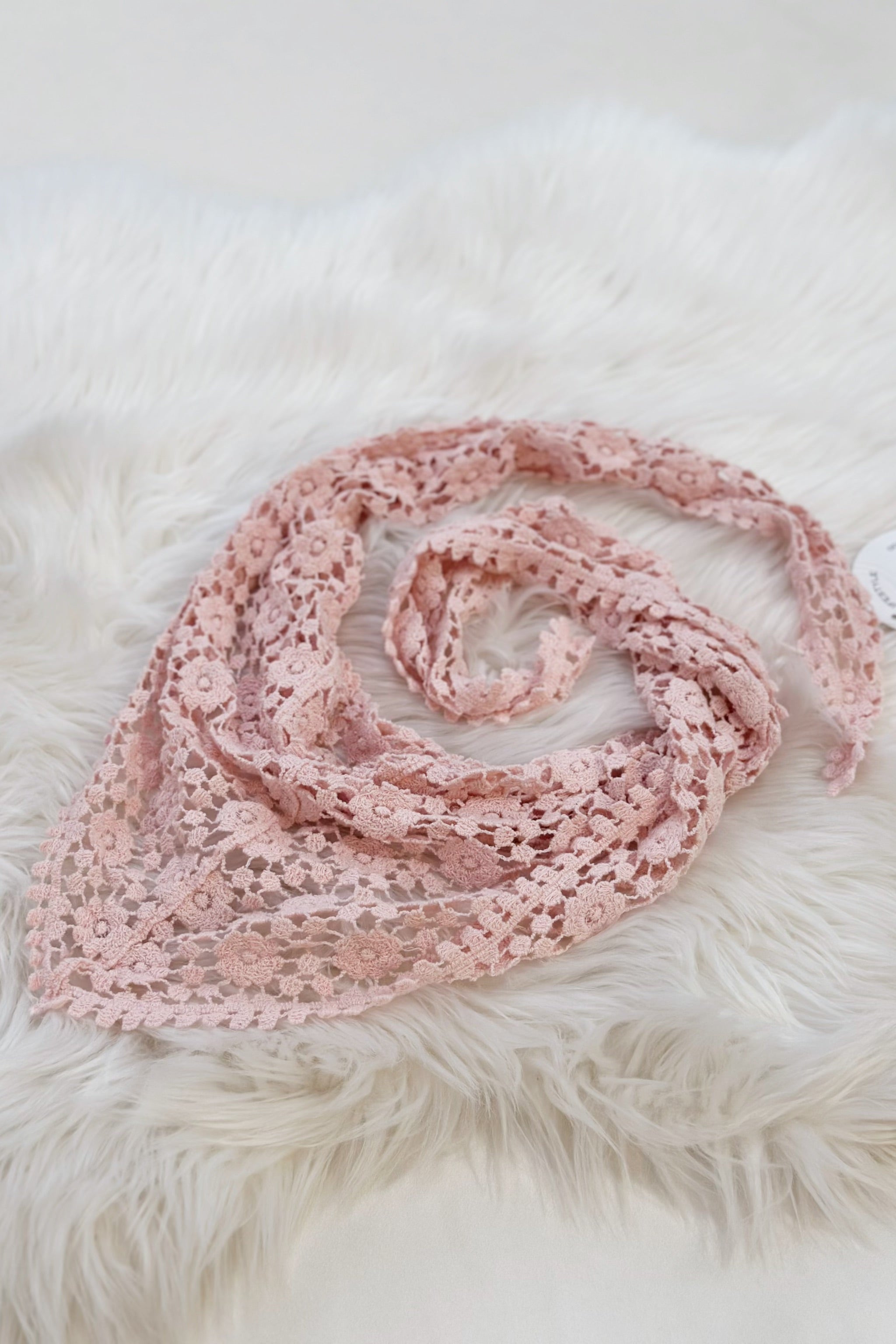 Lace triangular shawl, dusty pink