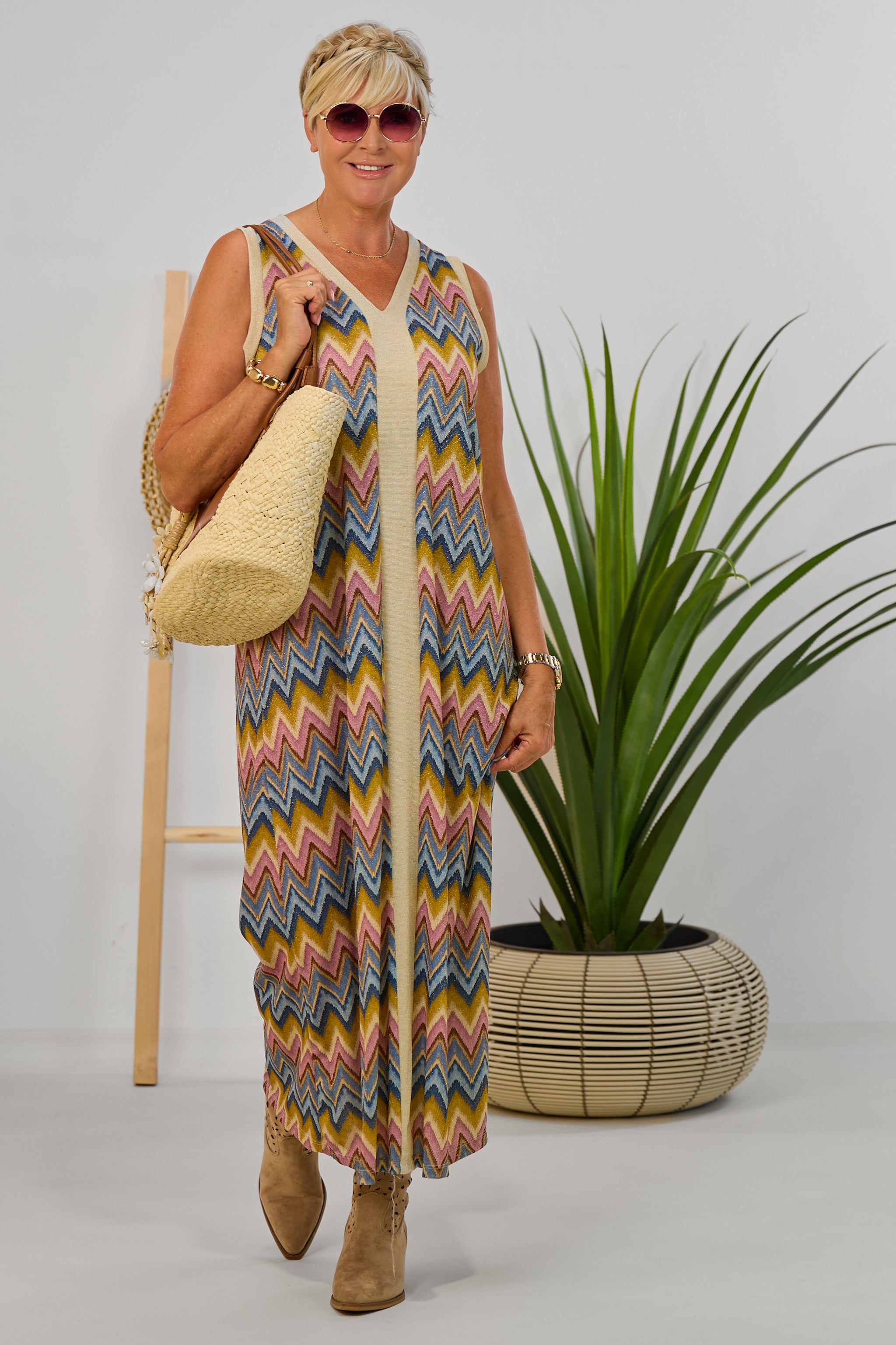 Maxikleid mit Zickzack-Muster, blau-flieder-gold