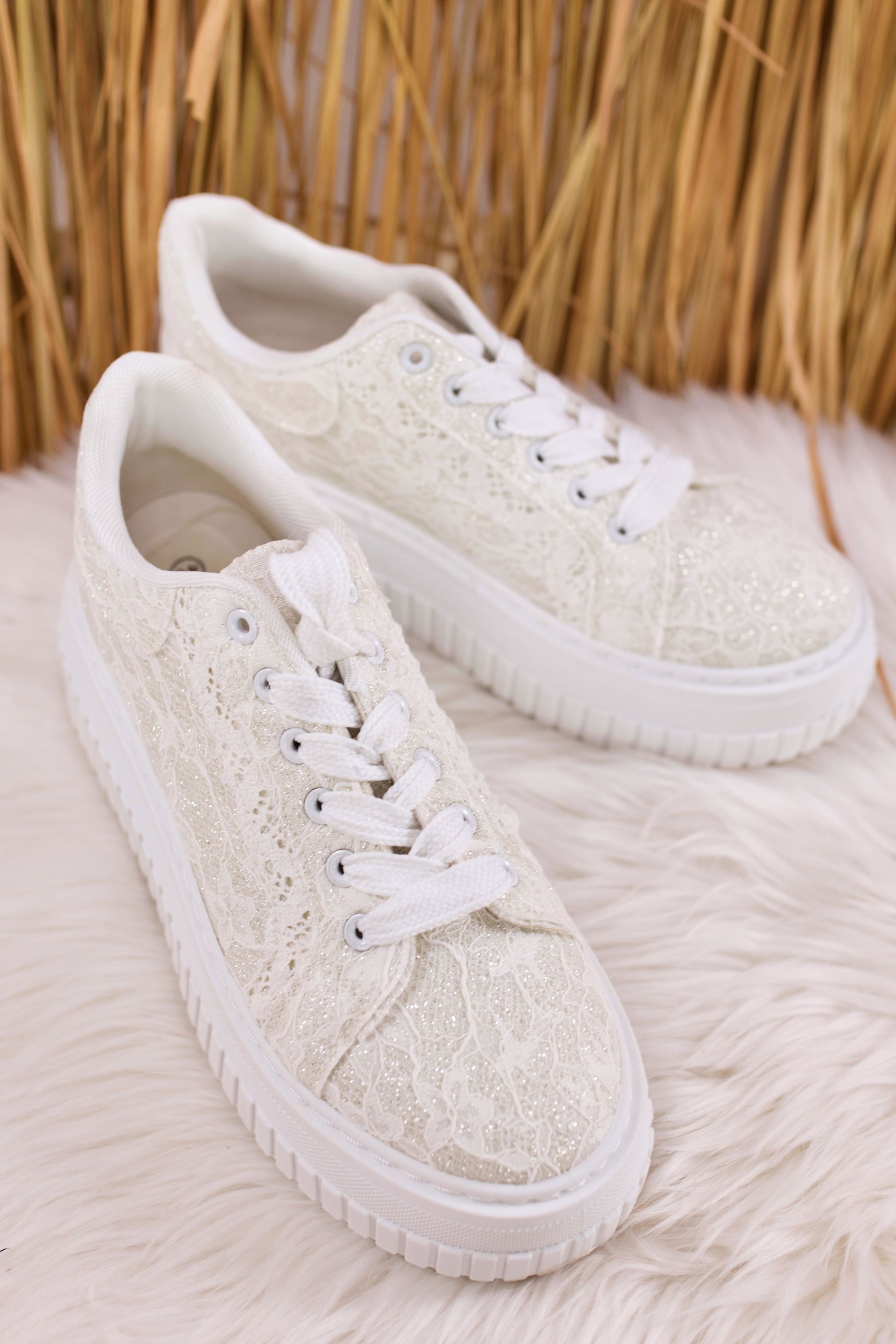Plateau Sneaker mit Spitze und Glitzer, weiß