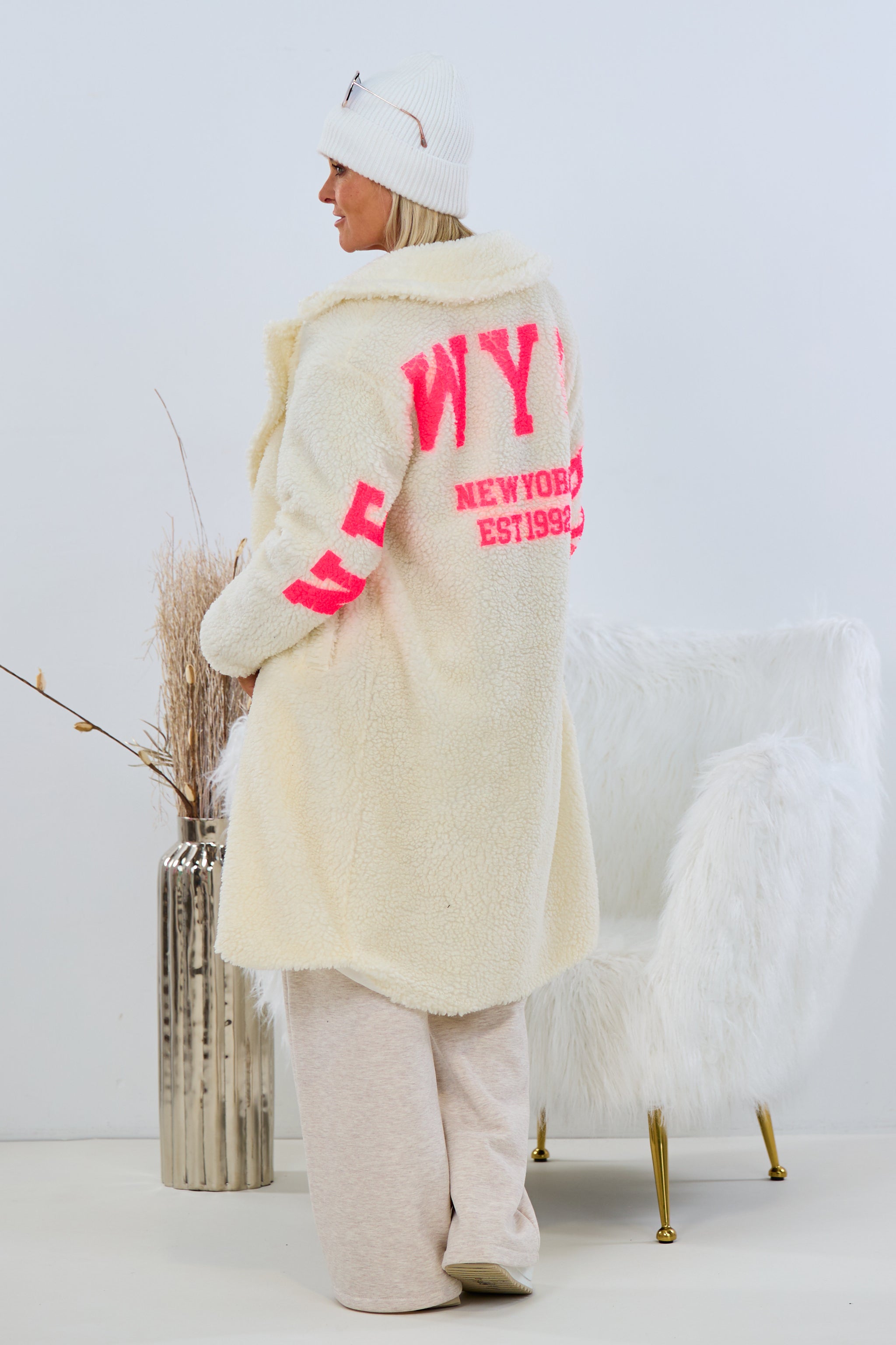 Teddy coat "NewYork", ecru-neon pink