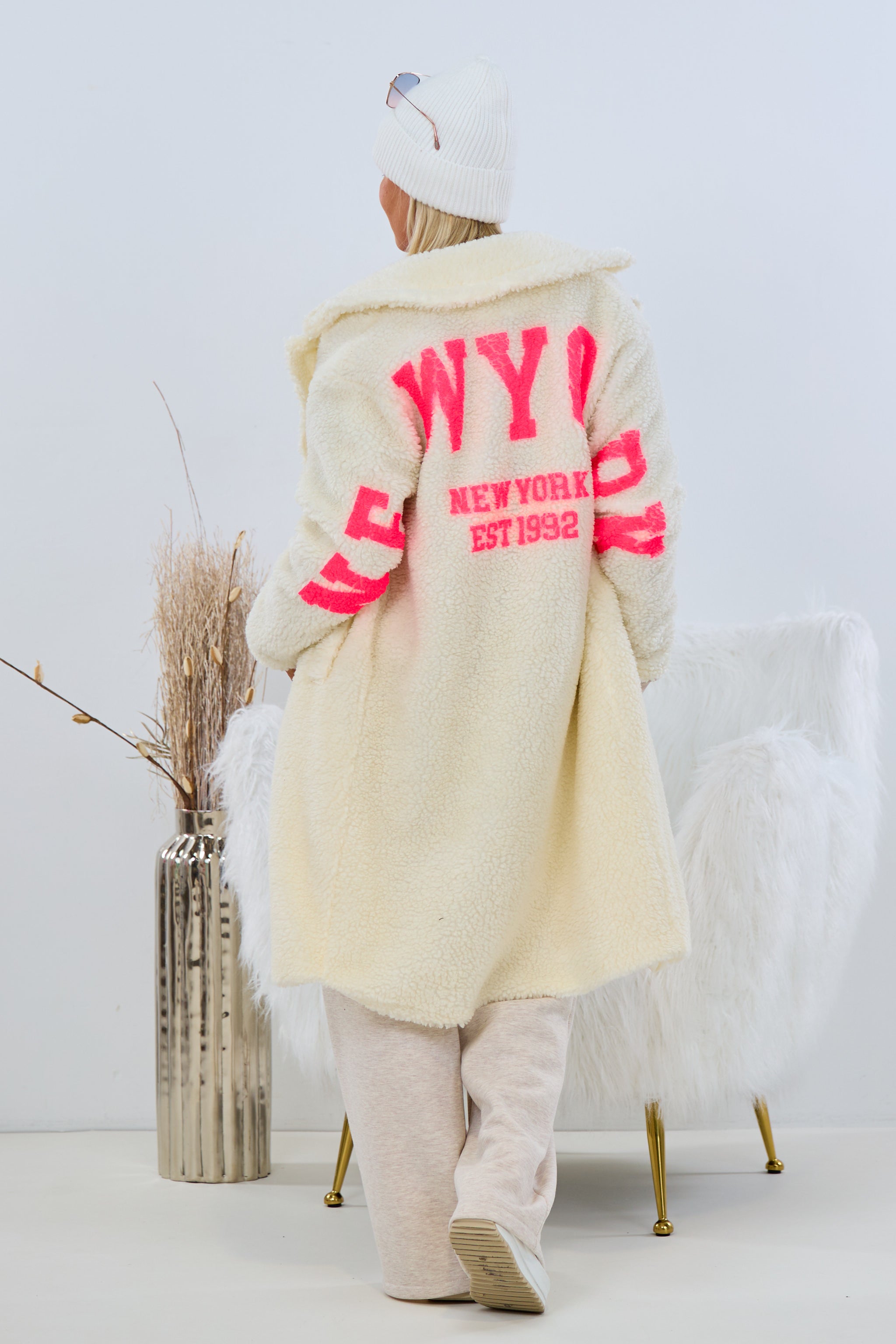 Teddy coat "NewYork", ecru-neon pink