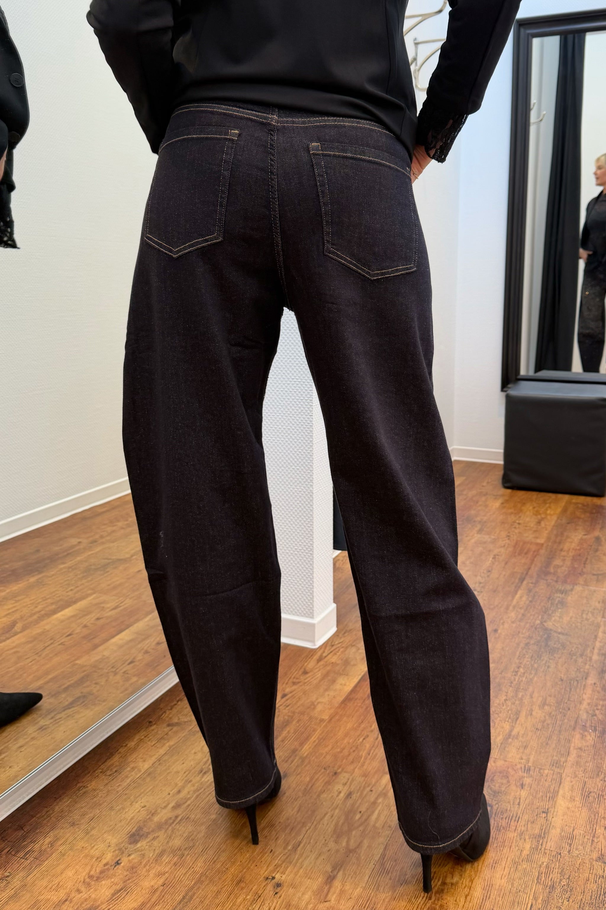 Tolle Jeans mit Strass-Steinchen, schwarz