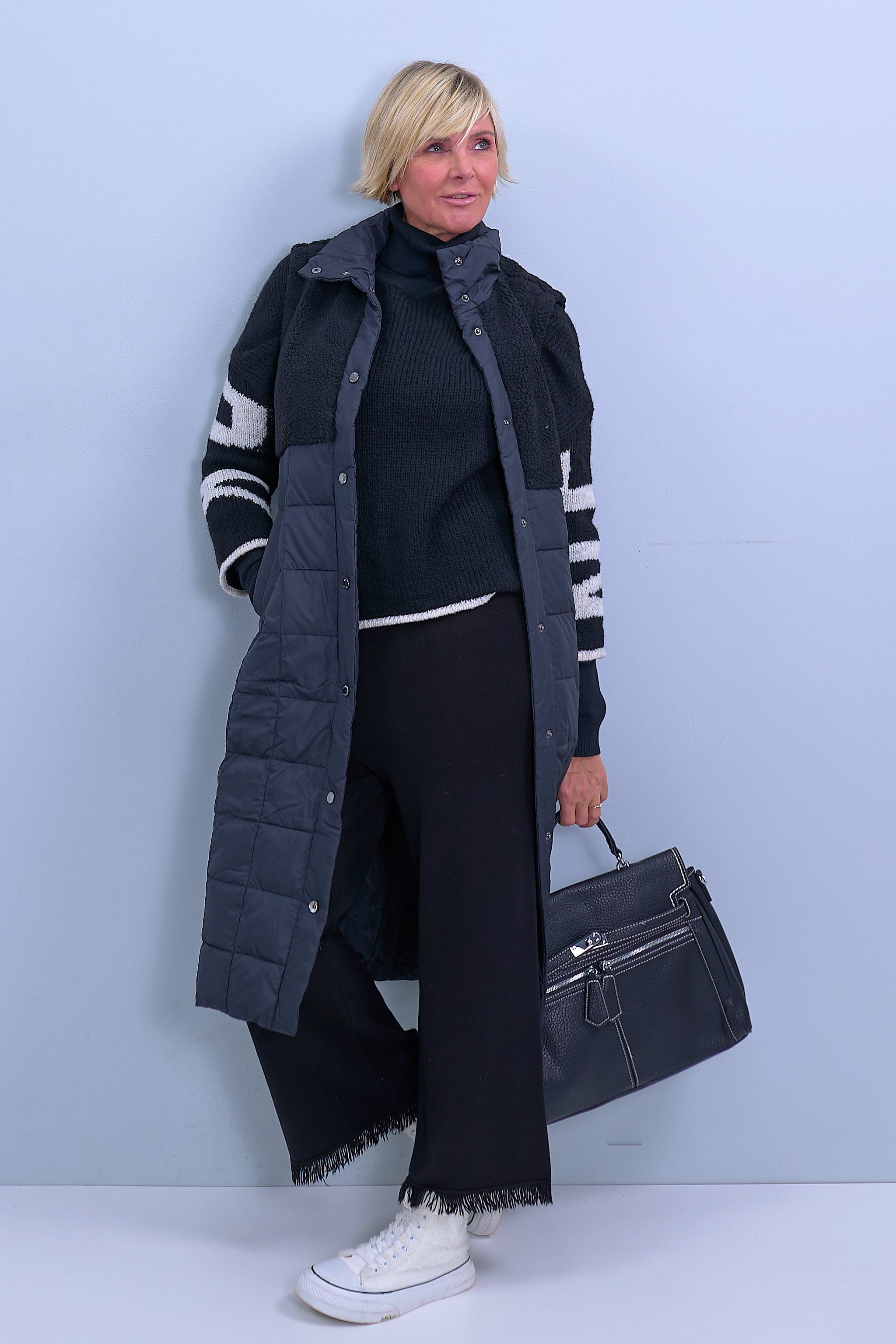 Damen Steppweste mit Fell in schwarz von Trends & Lifestyle Deutschland GmbH