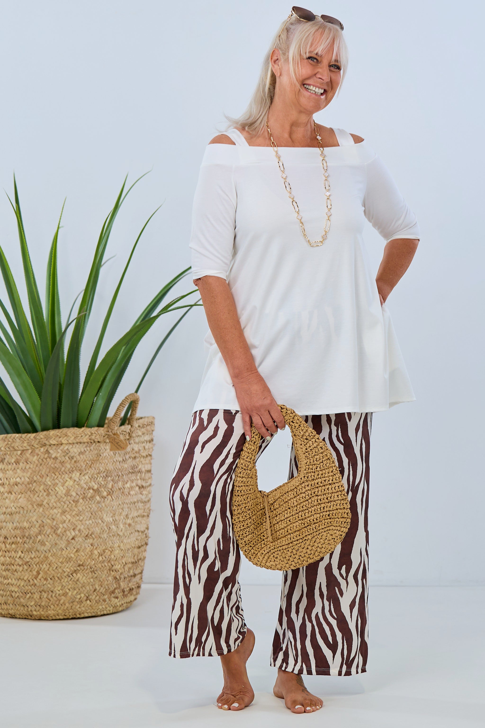 long off-shoulder shirt, ecru