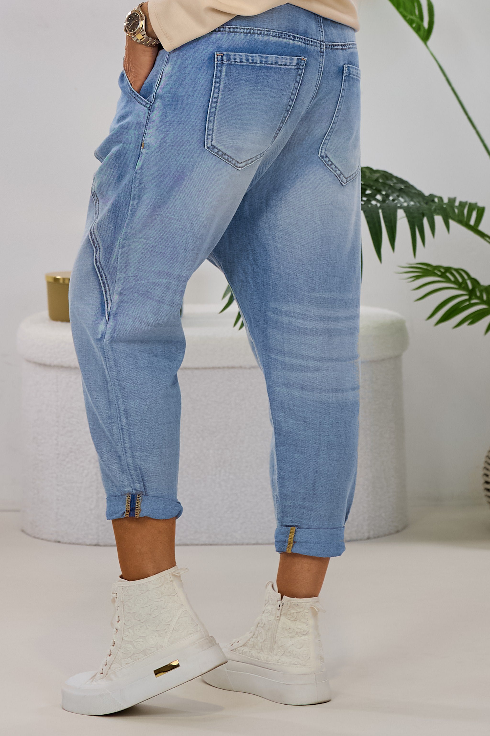 Baggy Jeans mit elastischem Bund, hell denim
