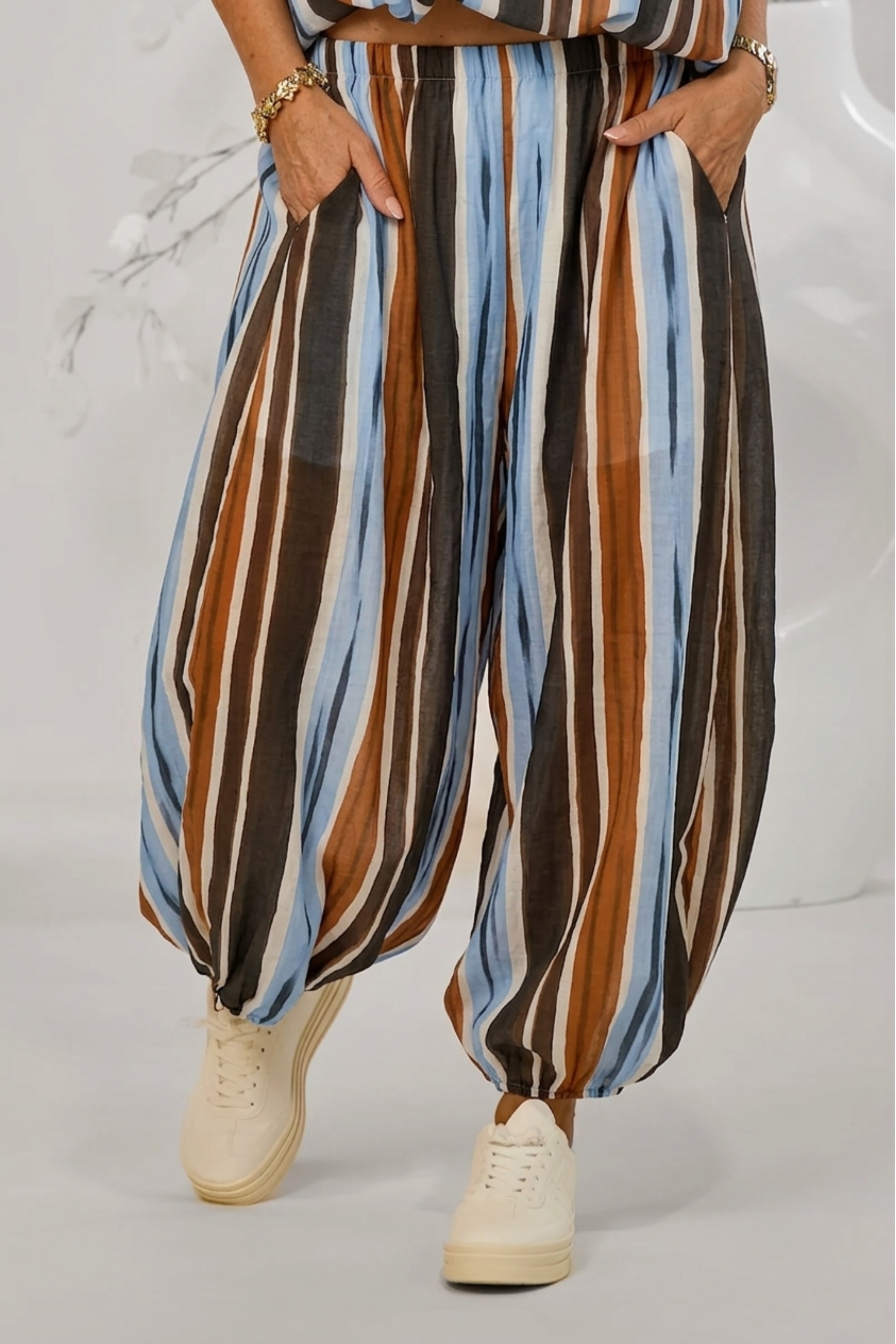Haremshose mit Längsstreifen, mocca-camel-hellblau