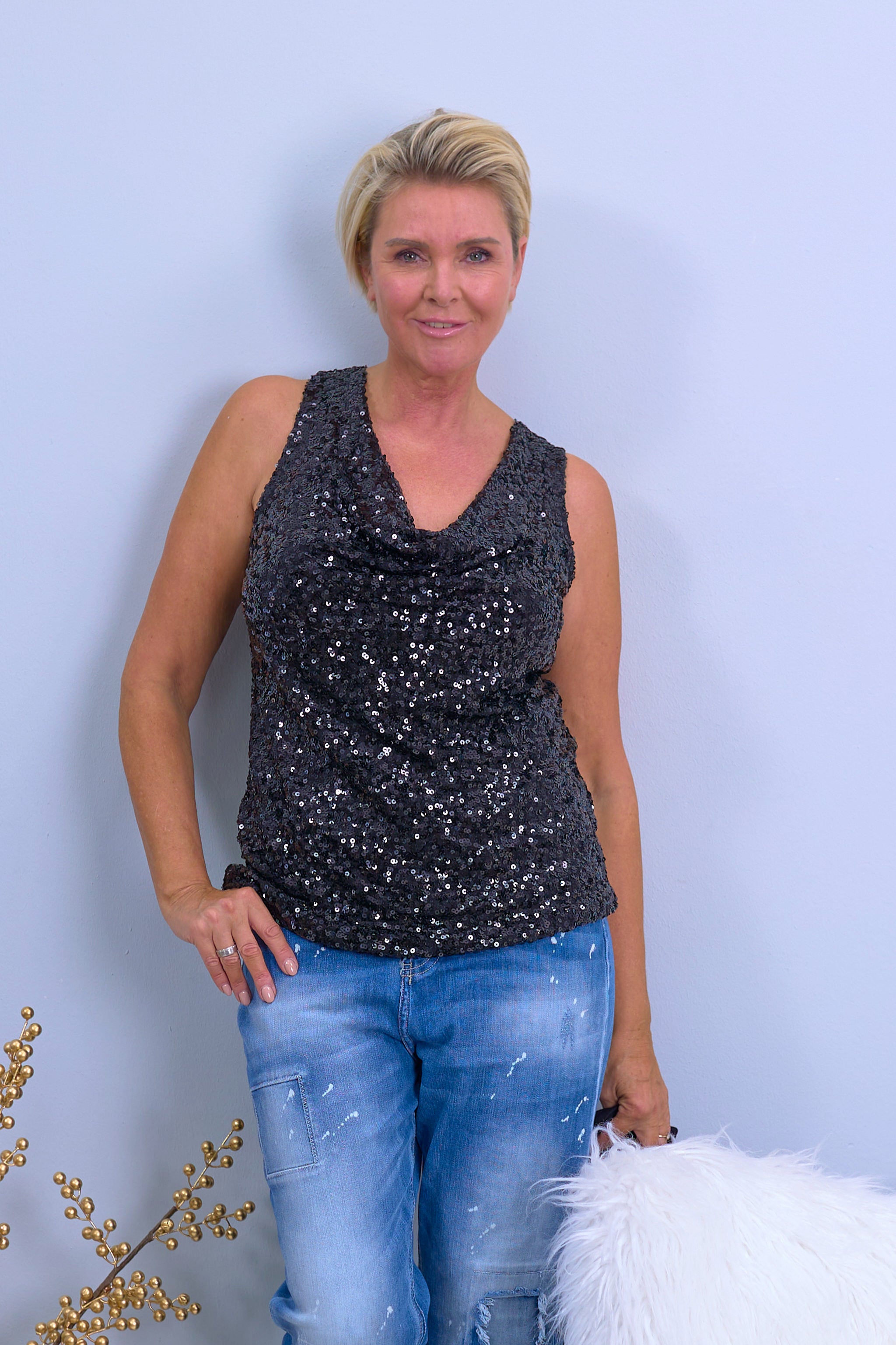 Sequin top with lining, black