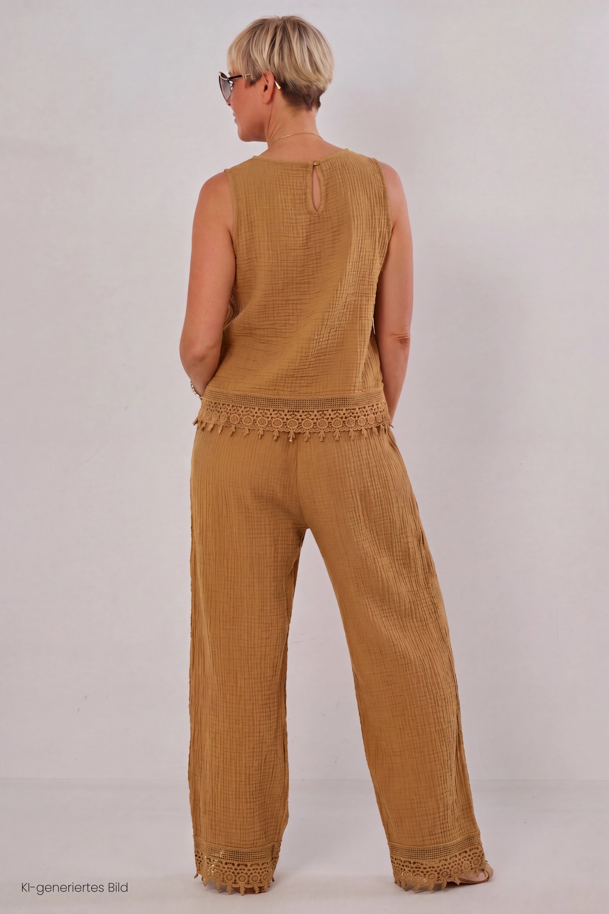2-tlg. Musselin-Set aus Bluse und Hose, camel