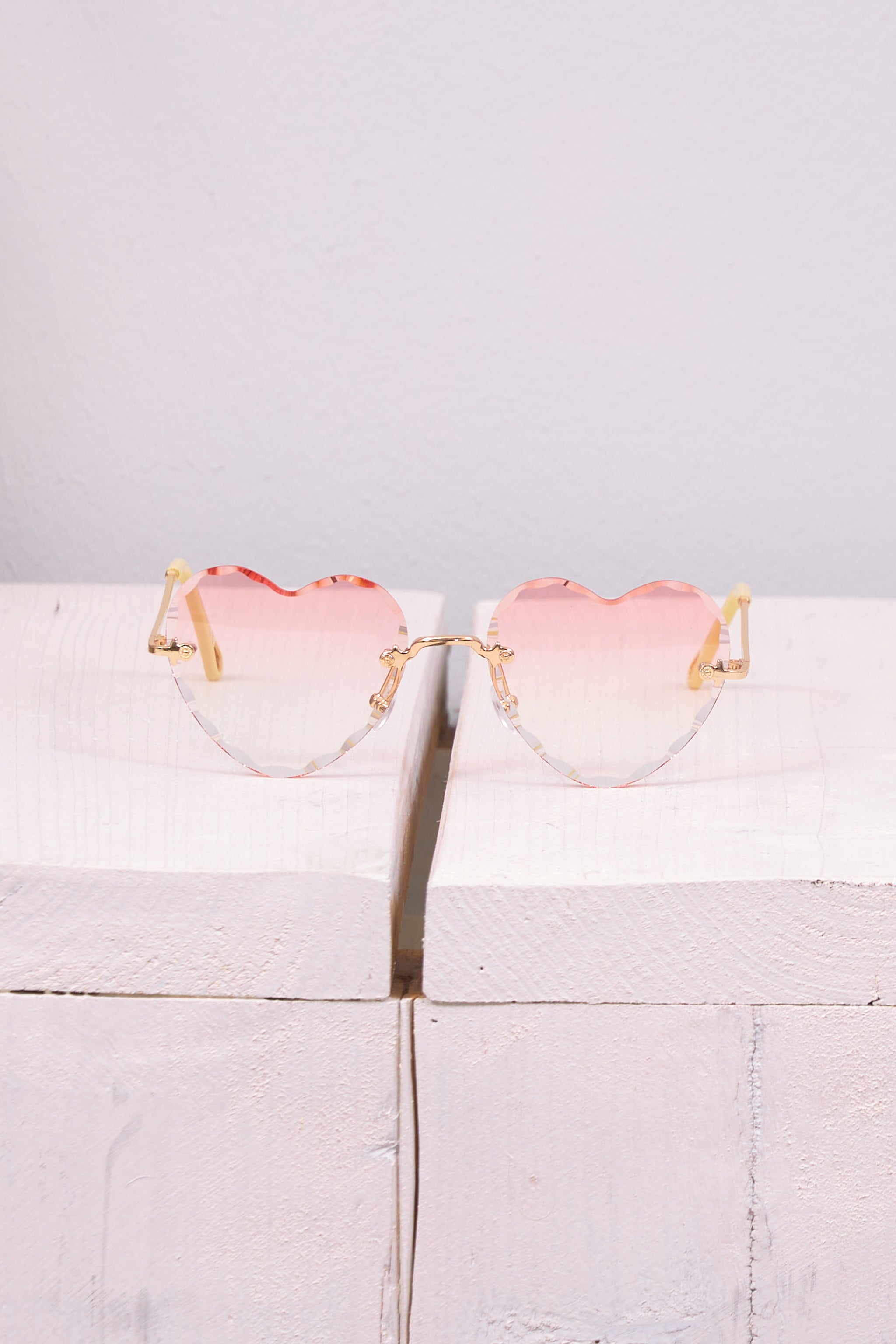 Heart shaped sunglasses, pink