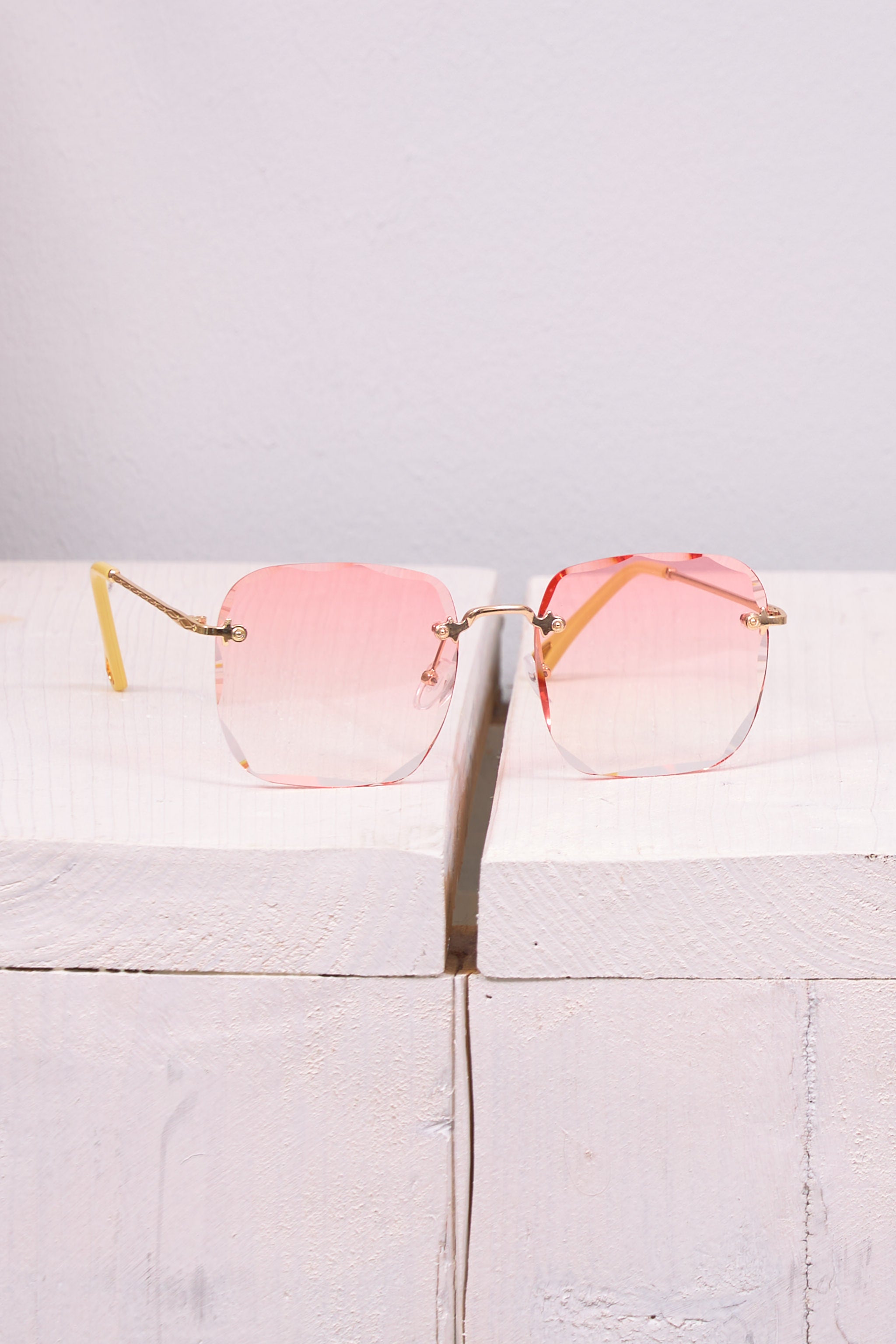 Eckige Sonnenbrille, rosa