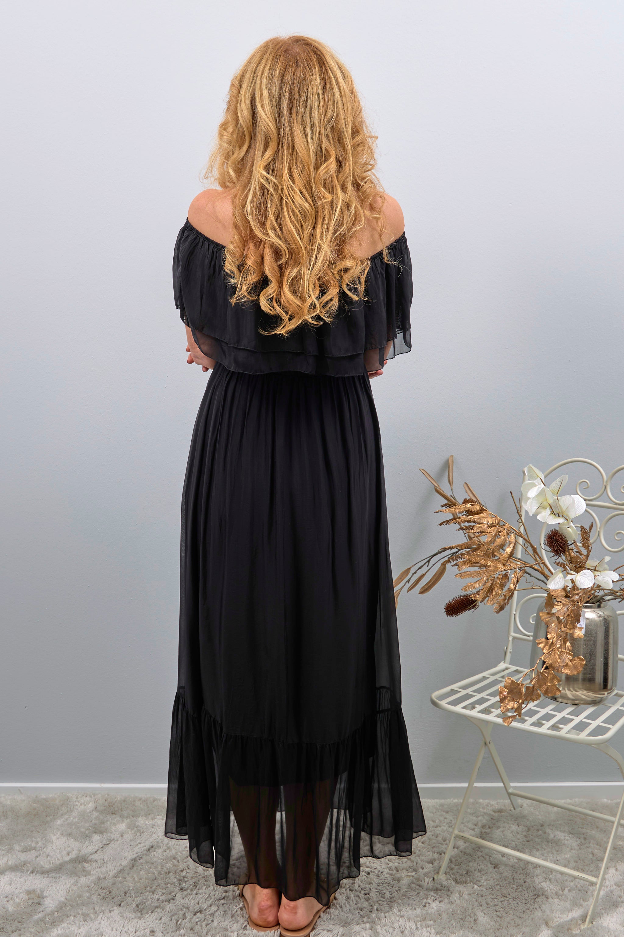 Langes Kleid mit Carmen-Ausschnitt, schwarz