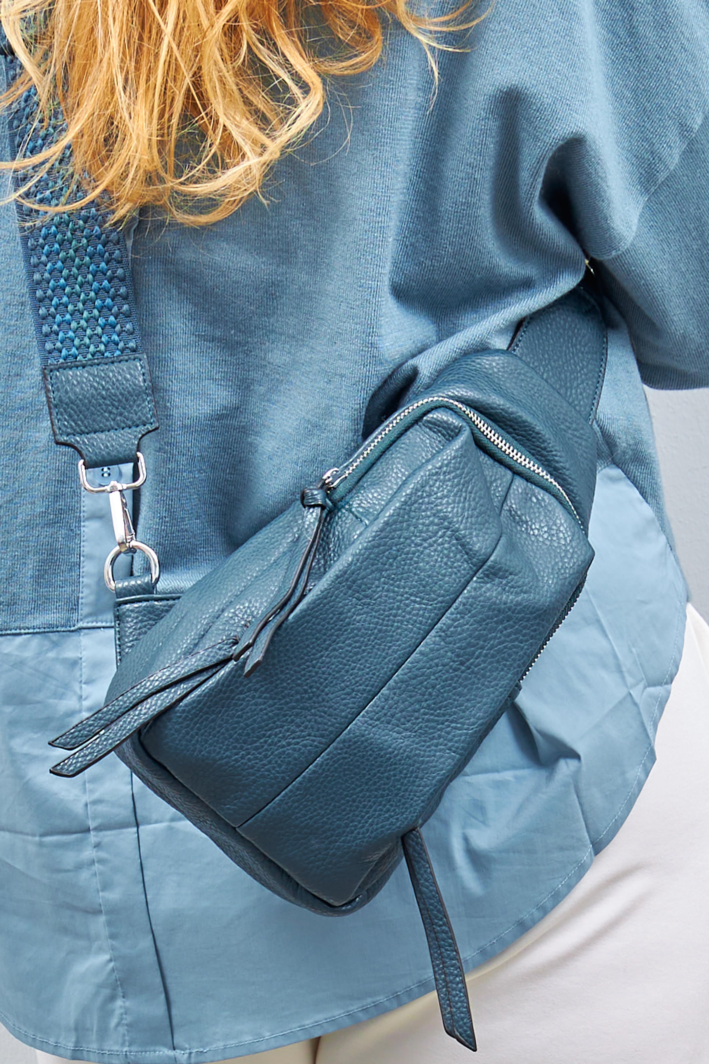 Crossbody backpack, lake blue