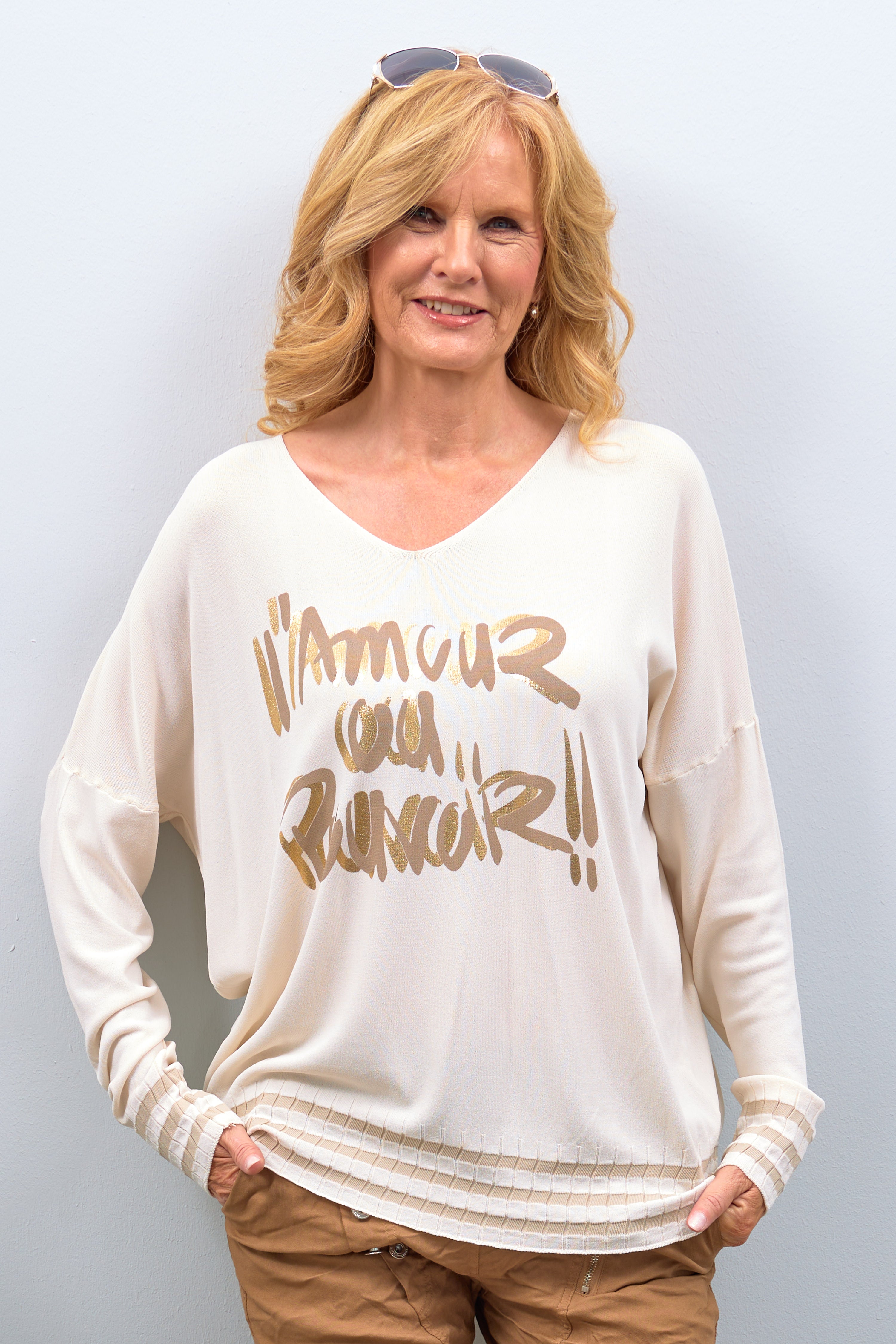 Light knit sweater with lettering, taupe