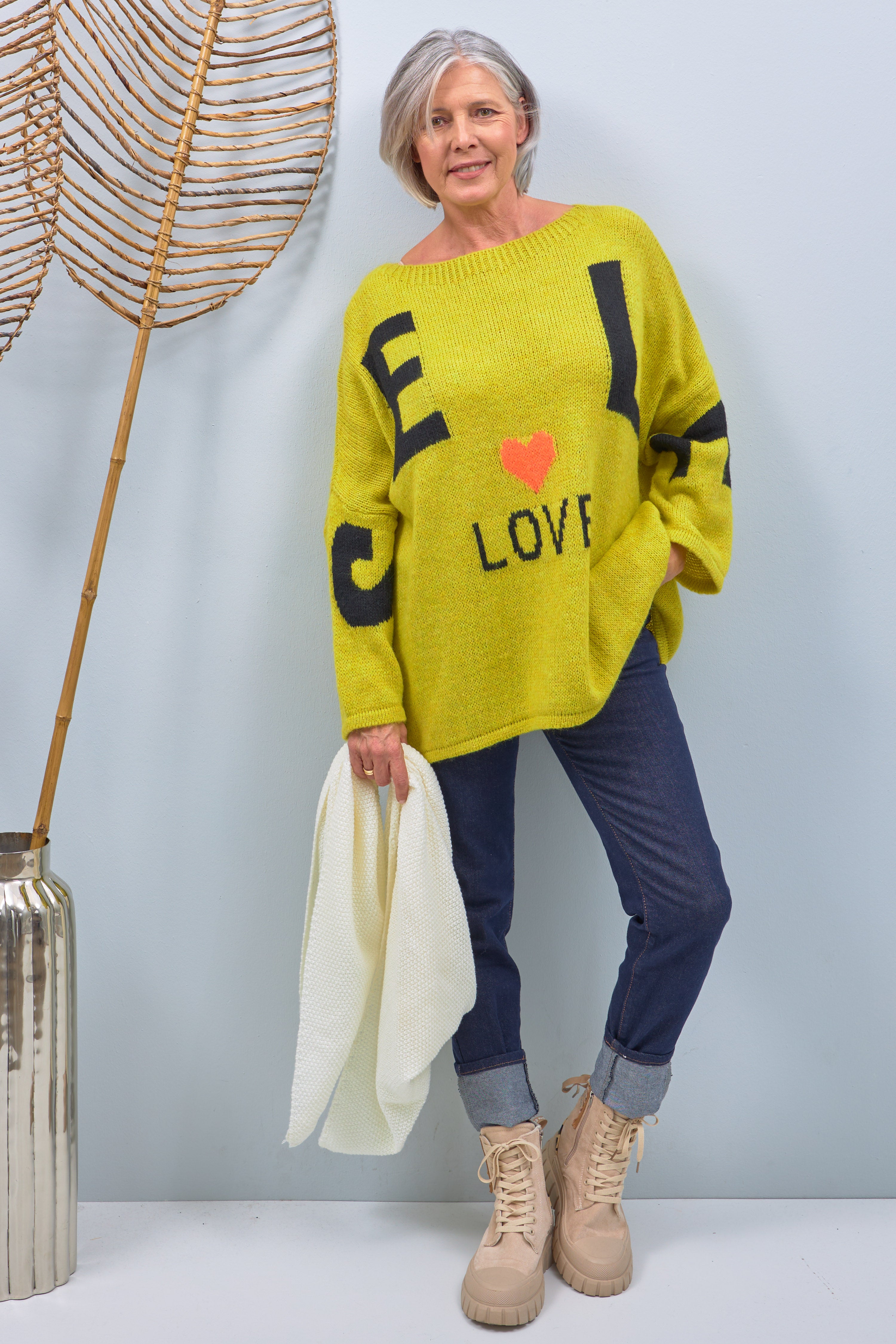 Pullover mit Schriftzug Self Love, kiwi-schwarz