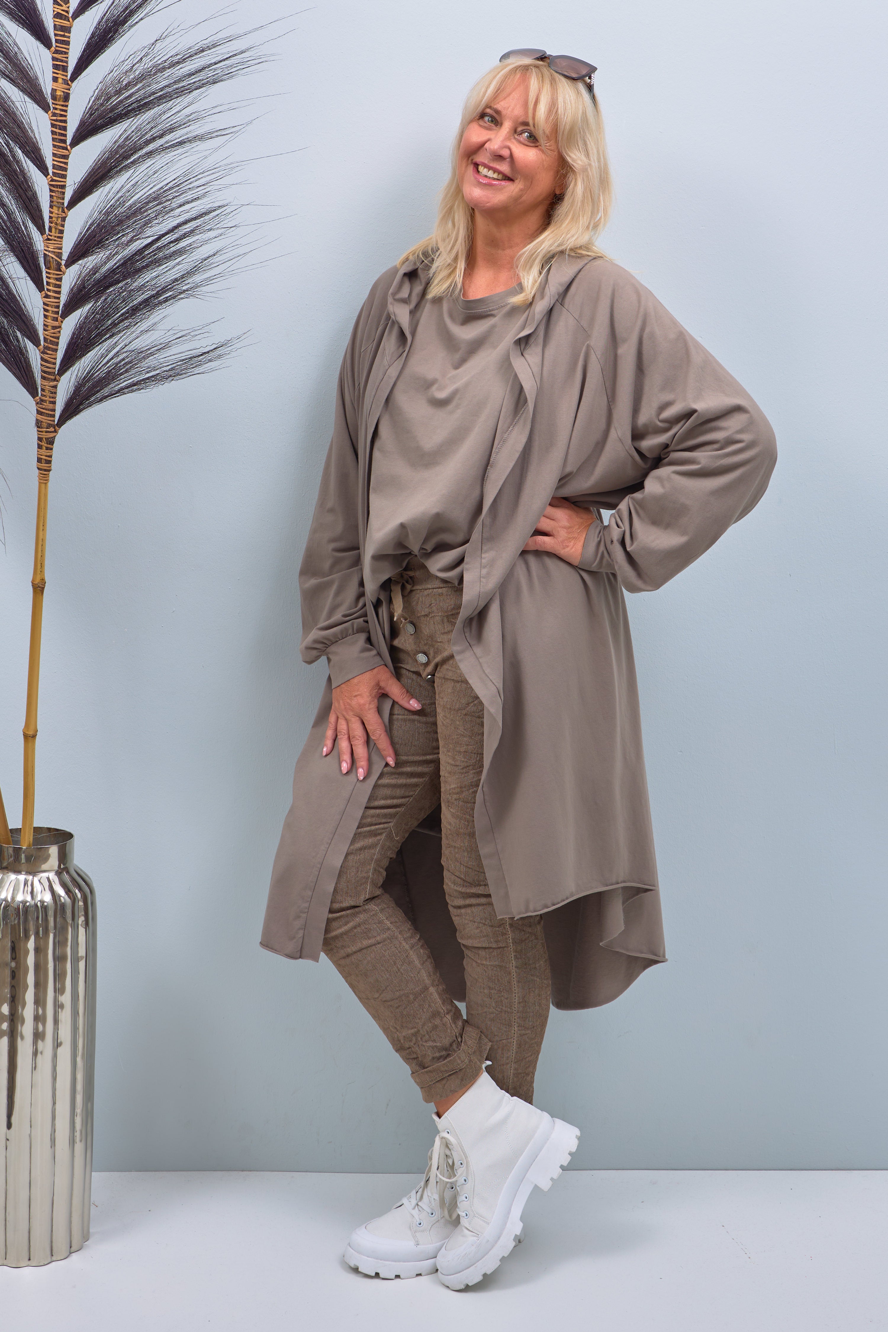Oversized long jacket with "Style" print, taupe