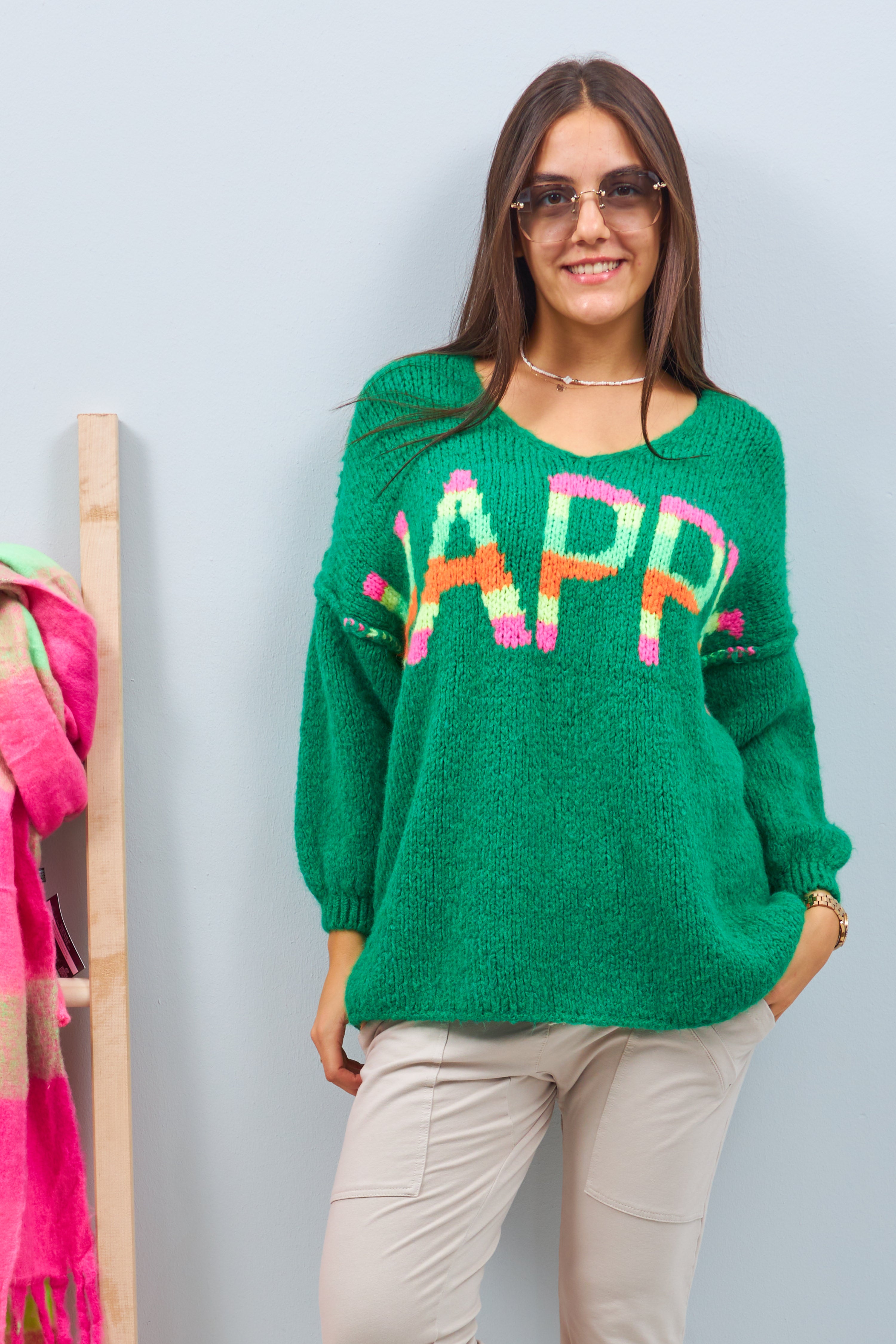 Knitted sweater with "HAPPY" lettering, green and colorful