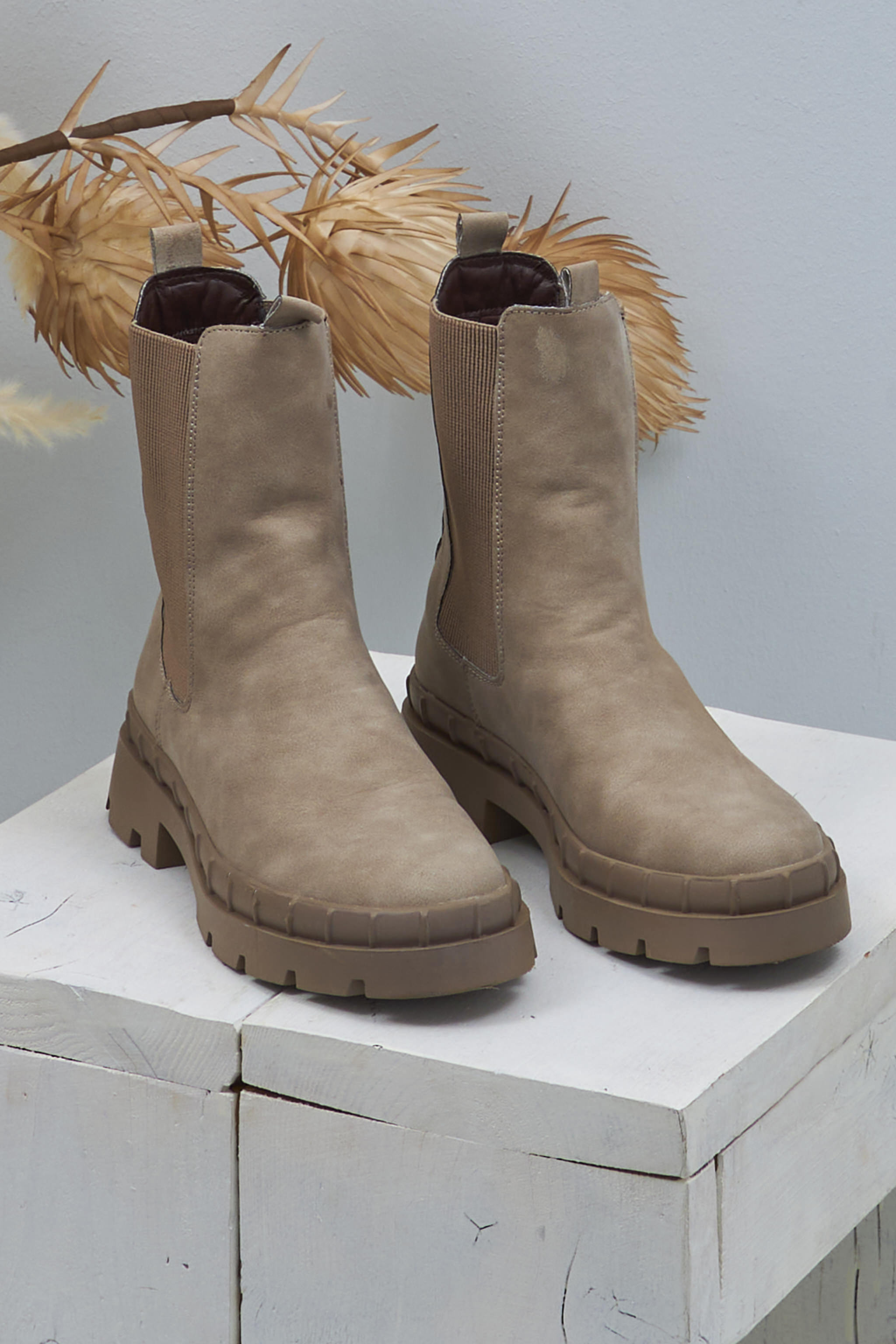 Chelsea boots with high shaft, taupe