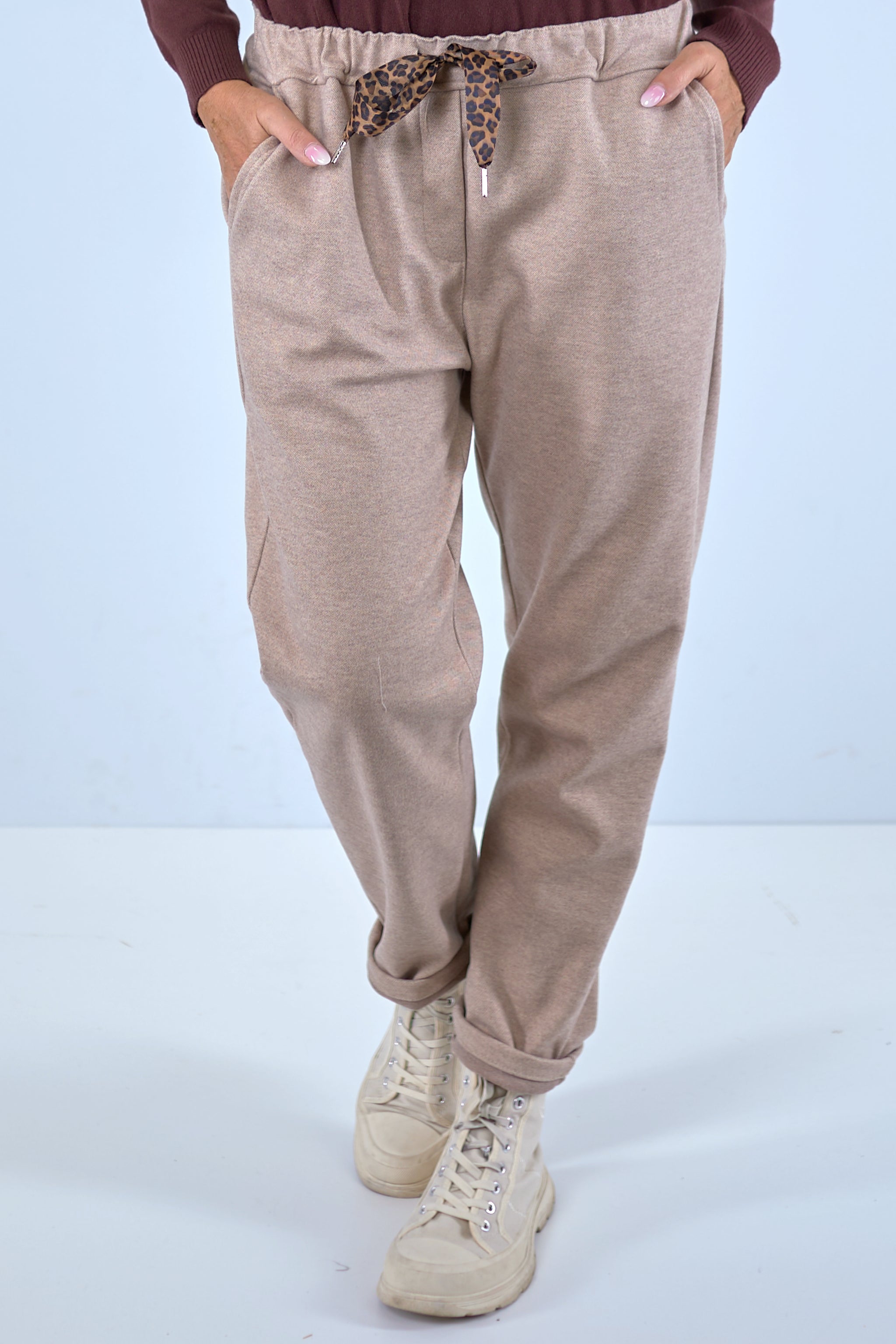 Soft fabric pants with "leo ribbon", stone