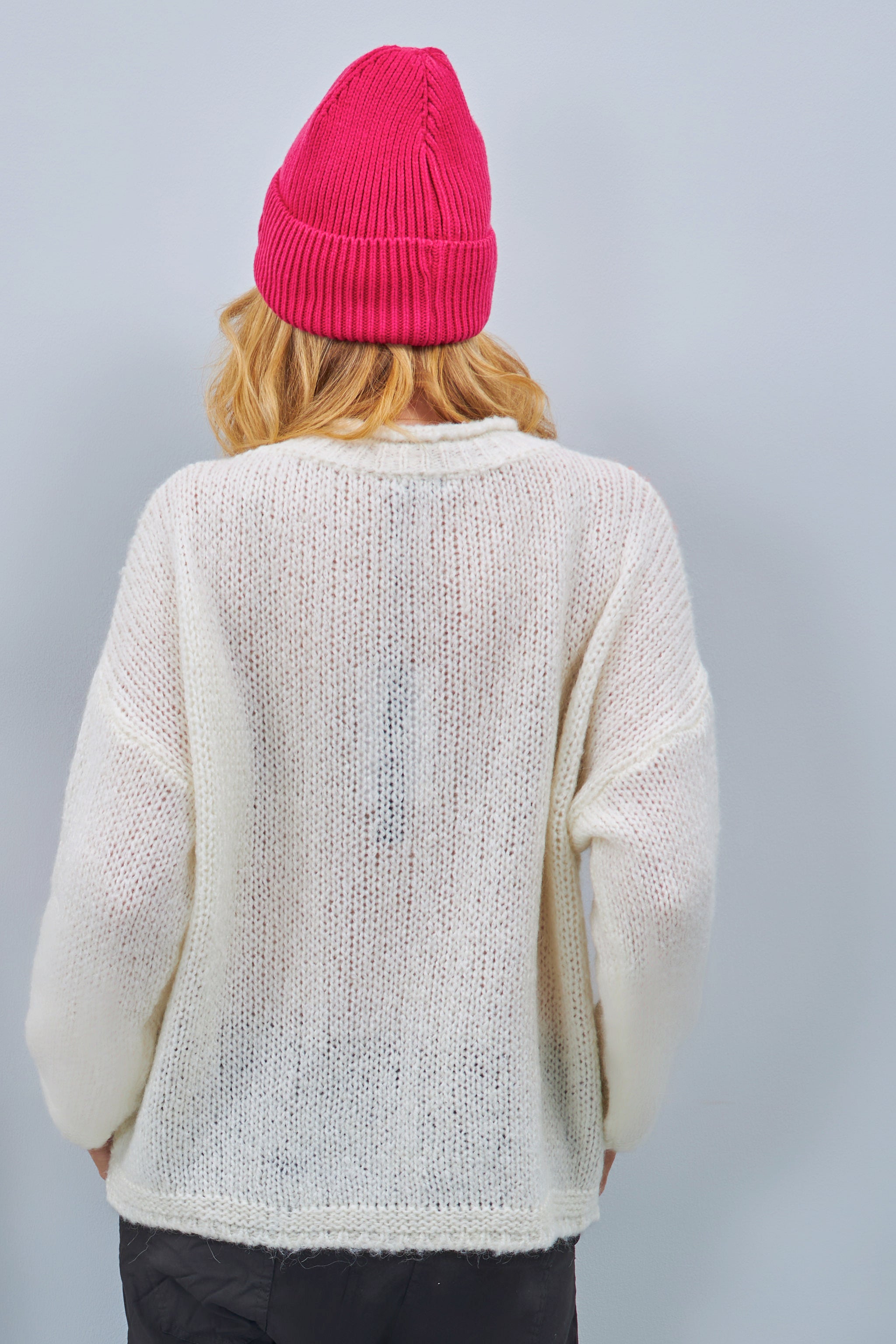 Knitted sweater with "wink smiley", ecru-colored