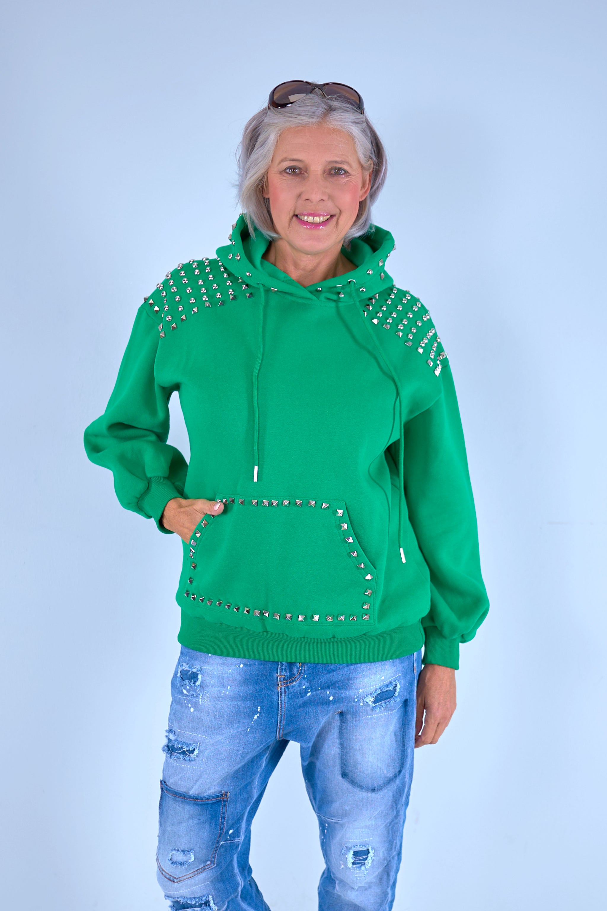 Hoodie with rivets, green