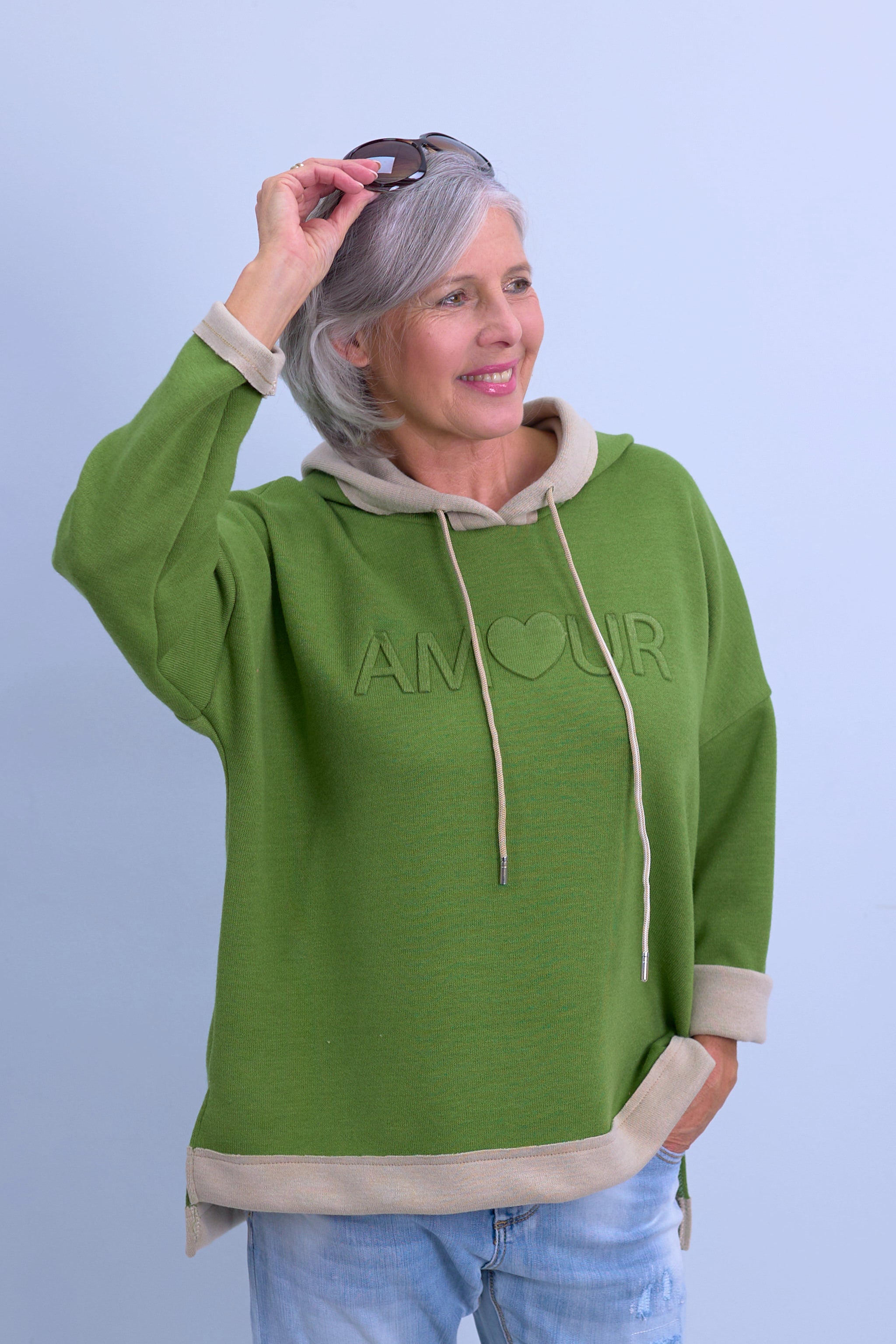 Fine knitted hoodie bicolor, green-beige