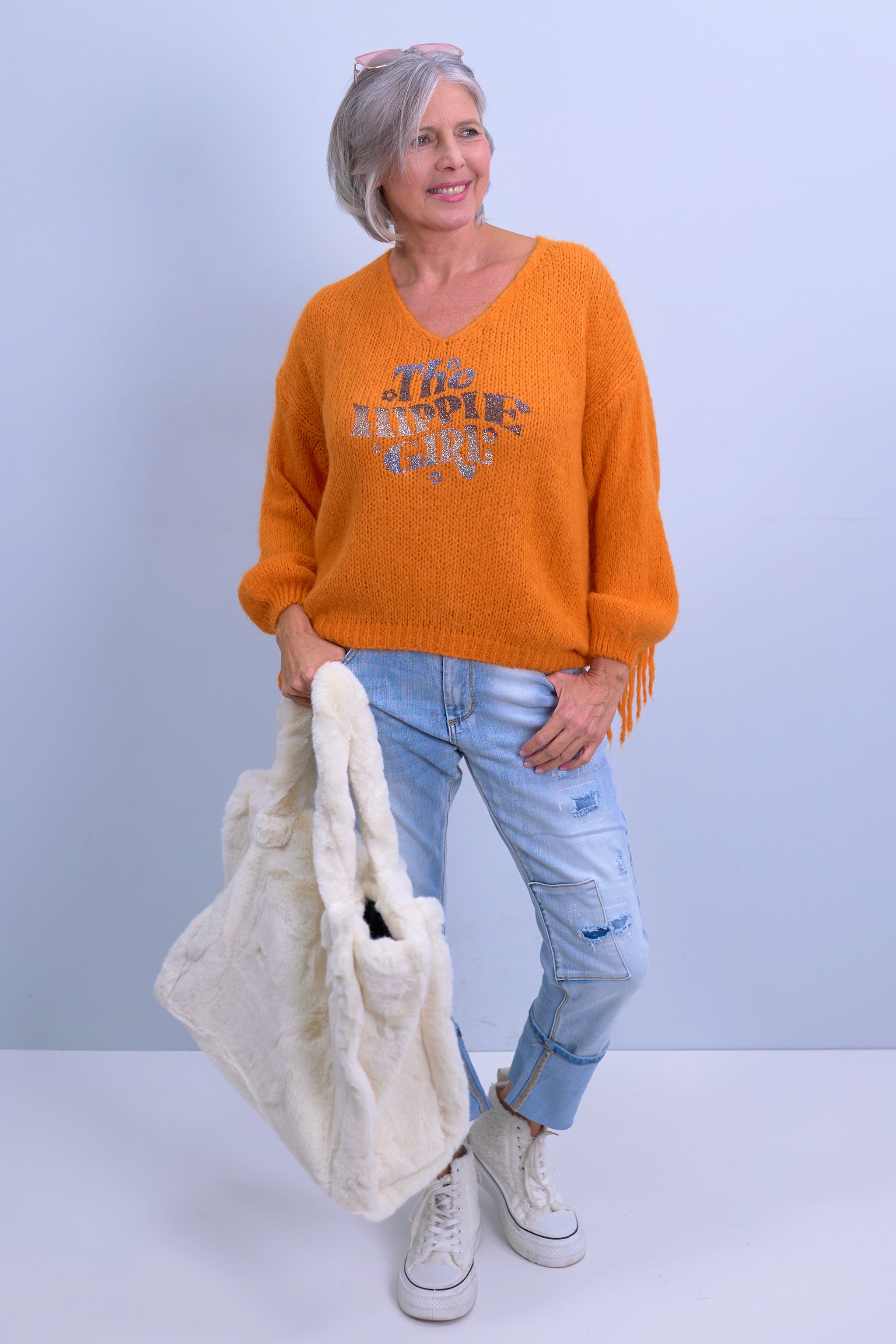 Knitted sweater with V-neck and silver print, orange