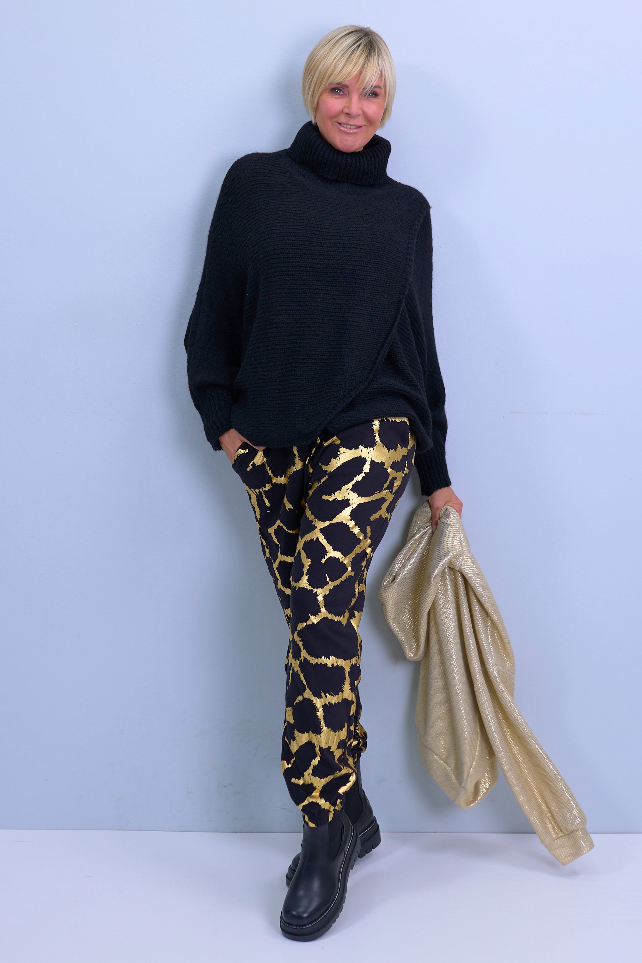 Fabric pants with a gold pattern, black-gold