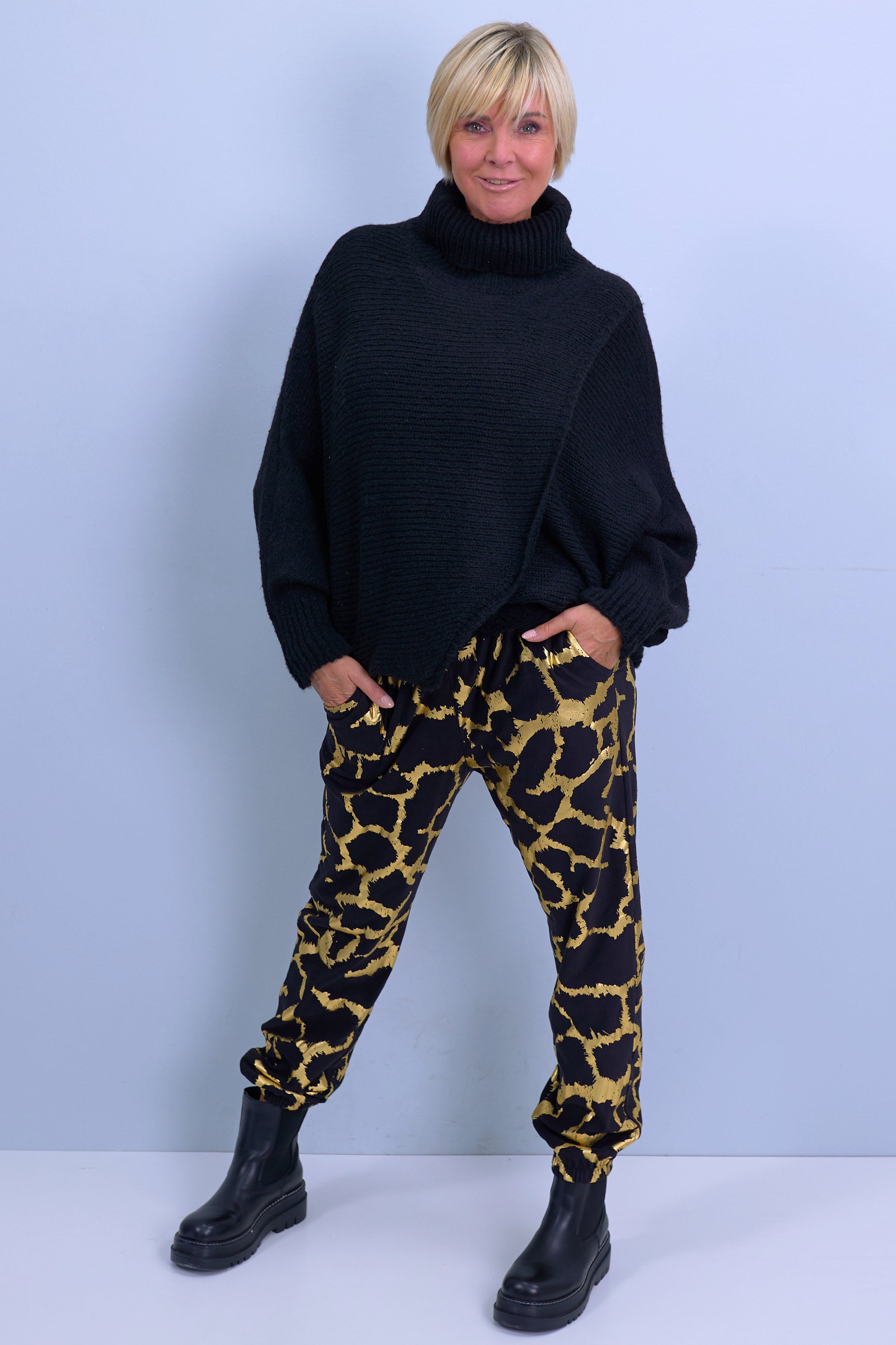 Fabric pants with a gold pattern, black-gold