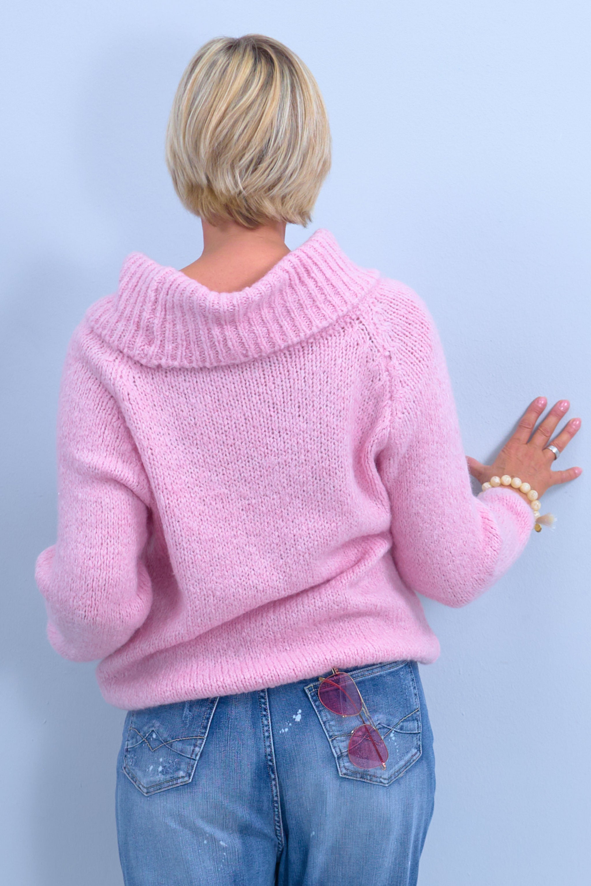 Strick-Pullover mit weitem Rollkragen, rosa