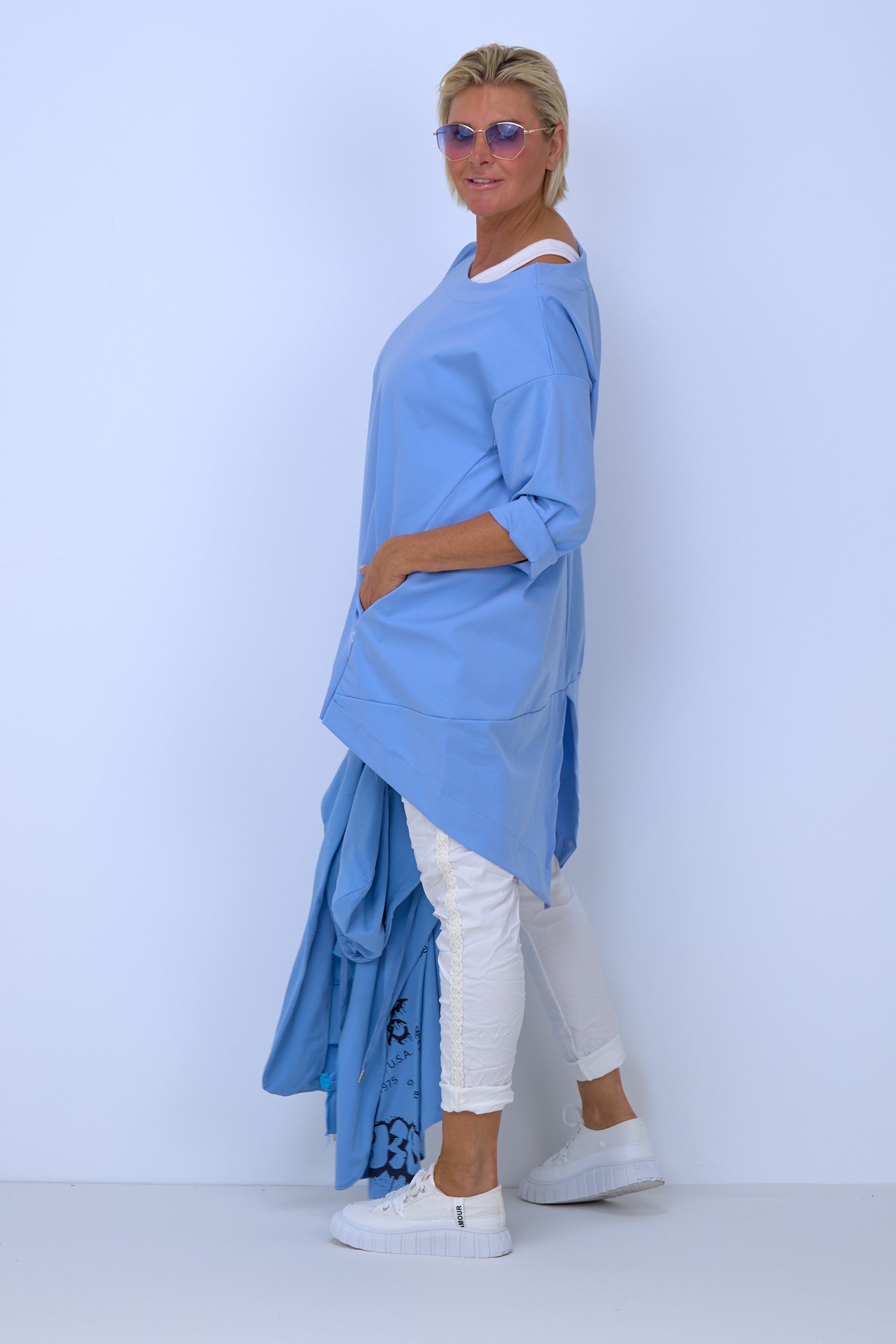 Longshirt mit Taschen und Schlitz, blau