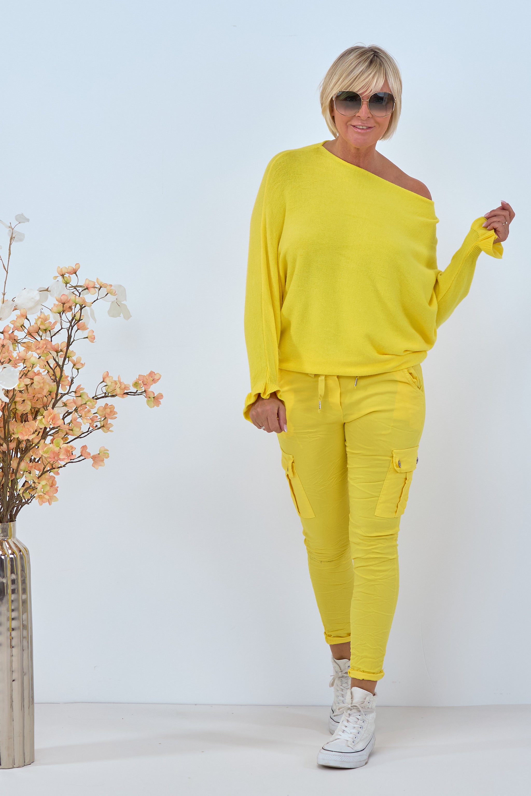 Sweater with batwing sleeves, yellow