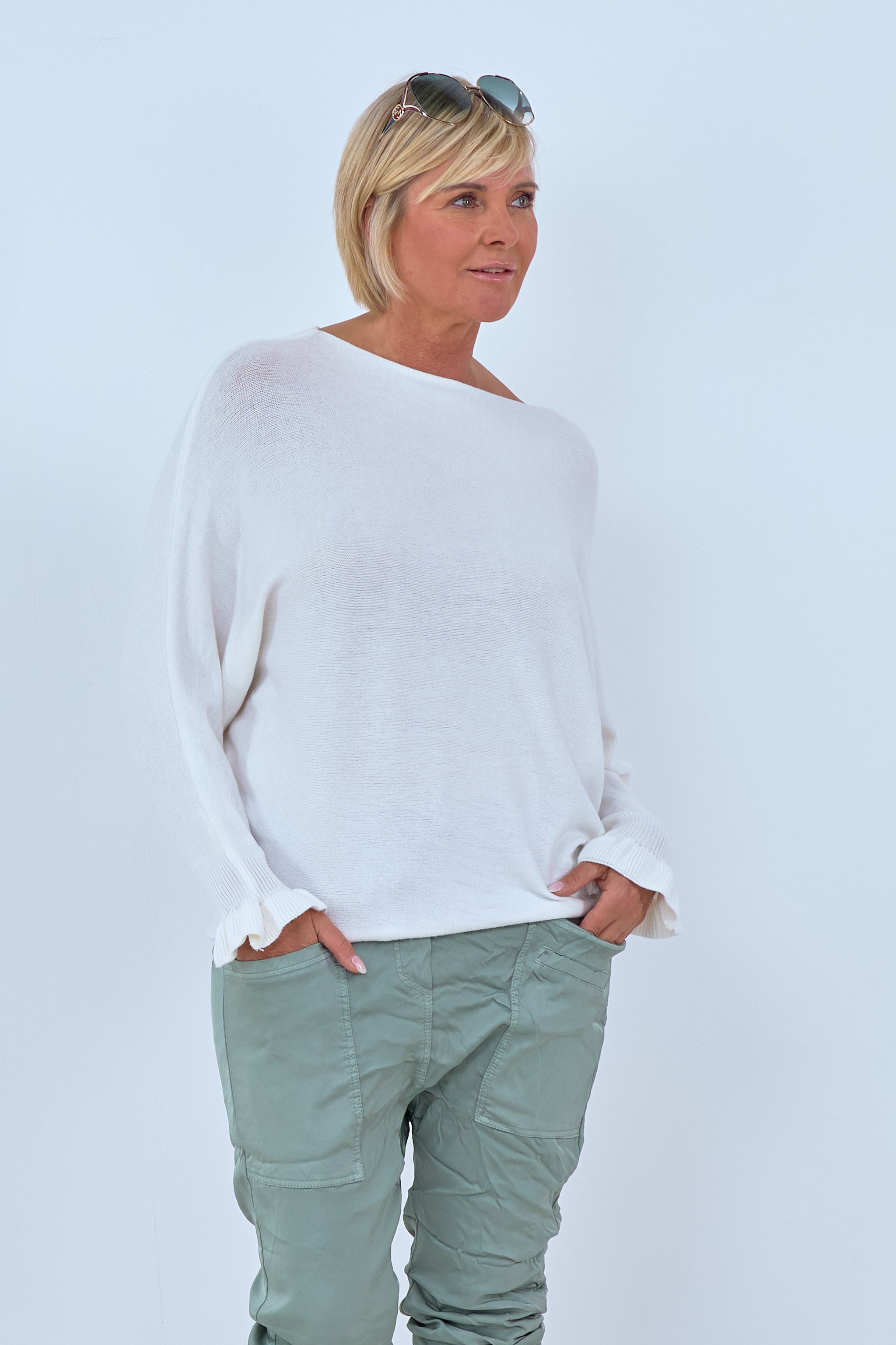 Sweater with batwing sleeves, ecru