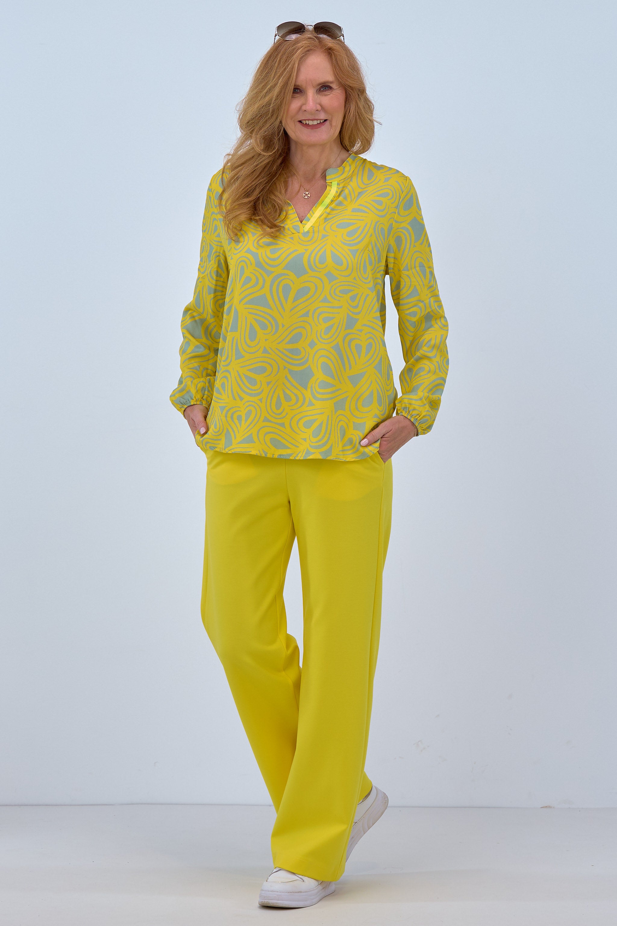 Gelbe Anzughose von Trends & Lifestyle Deutschland GmbH