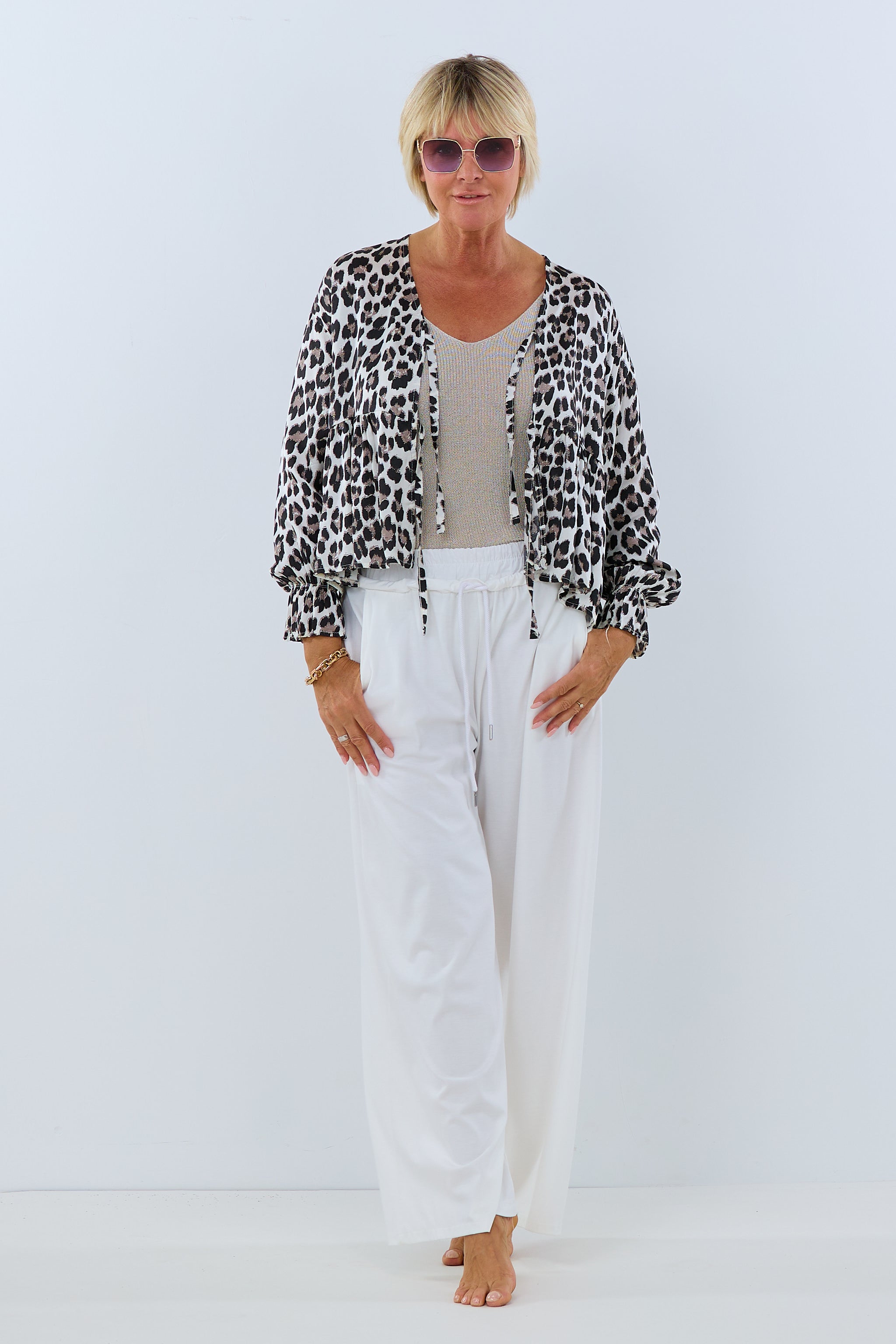 Damen Bluse mit Schnüren und leo Print Trends & Lifestyle Deutschland GmbH