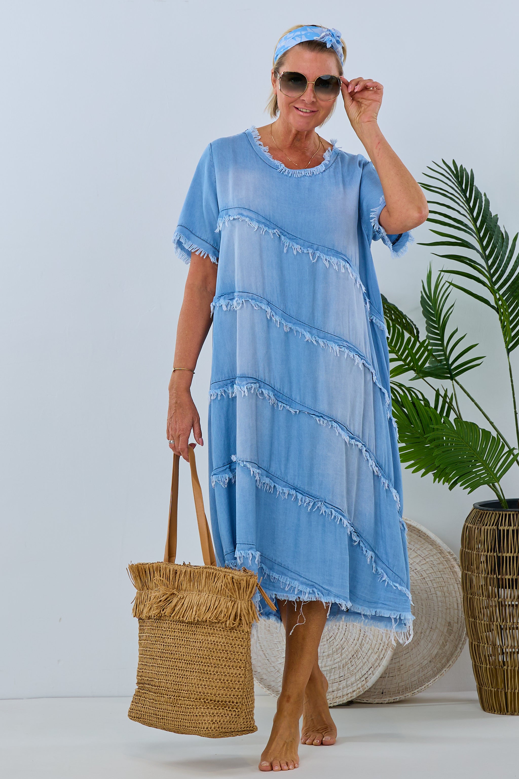 Damen Maxi-Jeanskleid mit Fransen blau Trends & Lifestyle