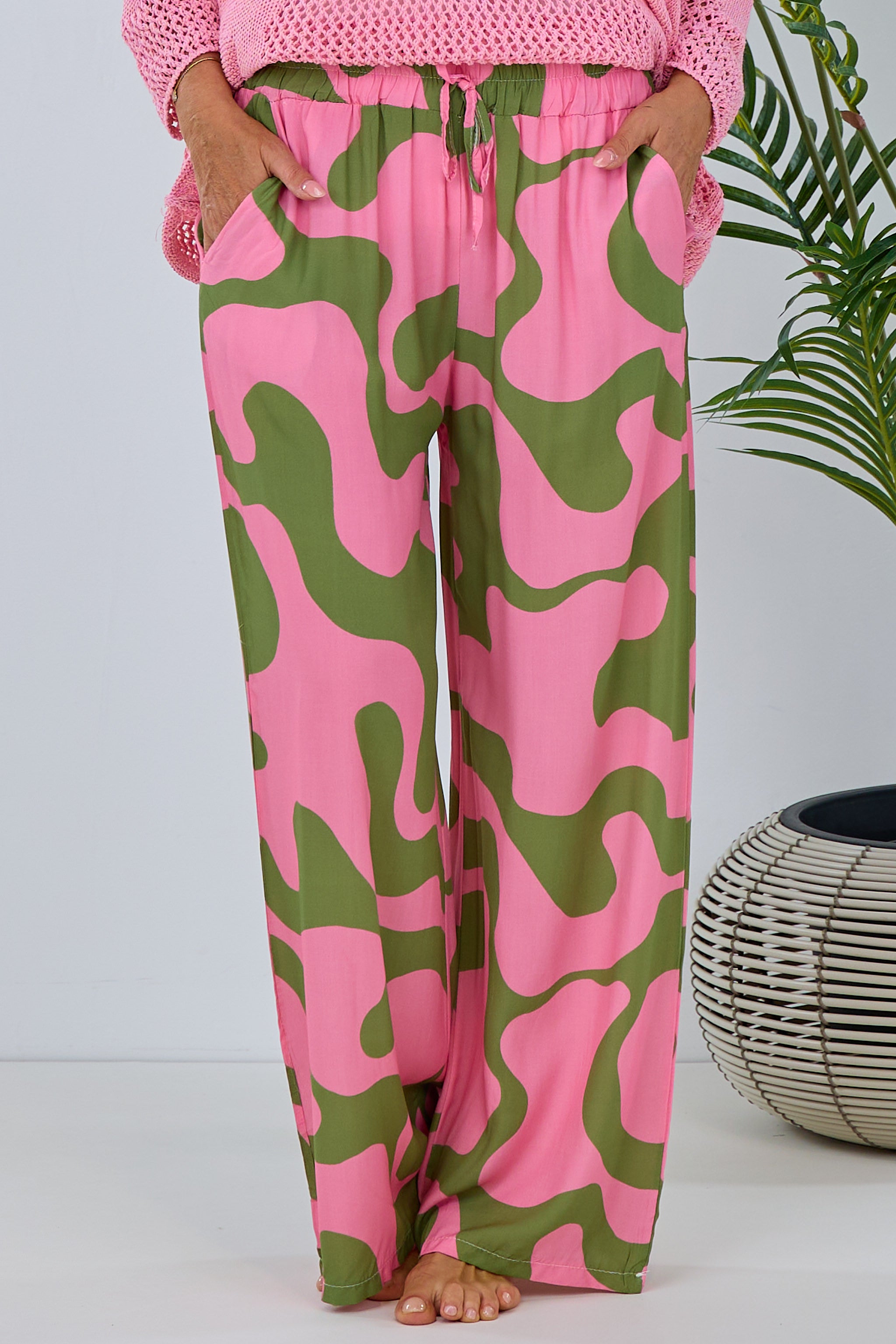 Damen moderne Hose mit Muster in rosa-grün von Trends & Lifestyle
