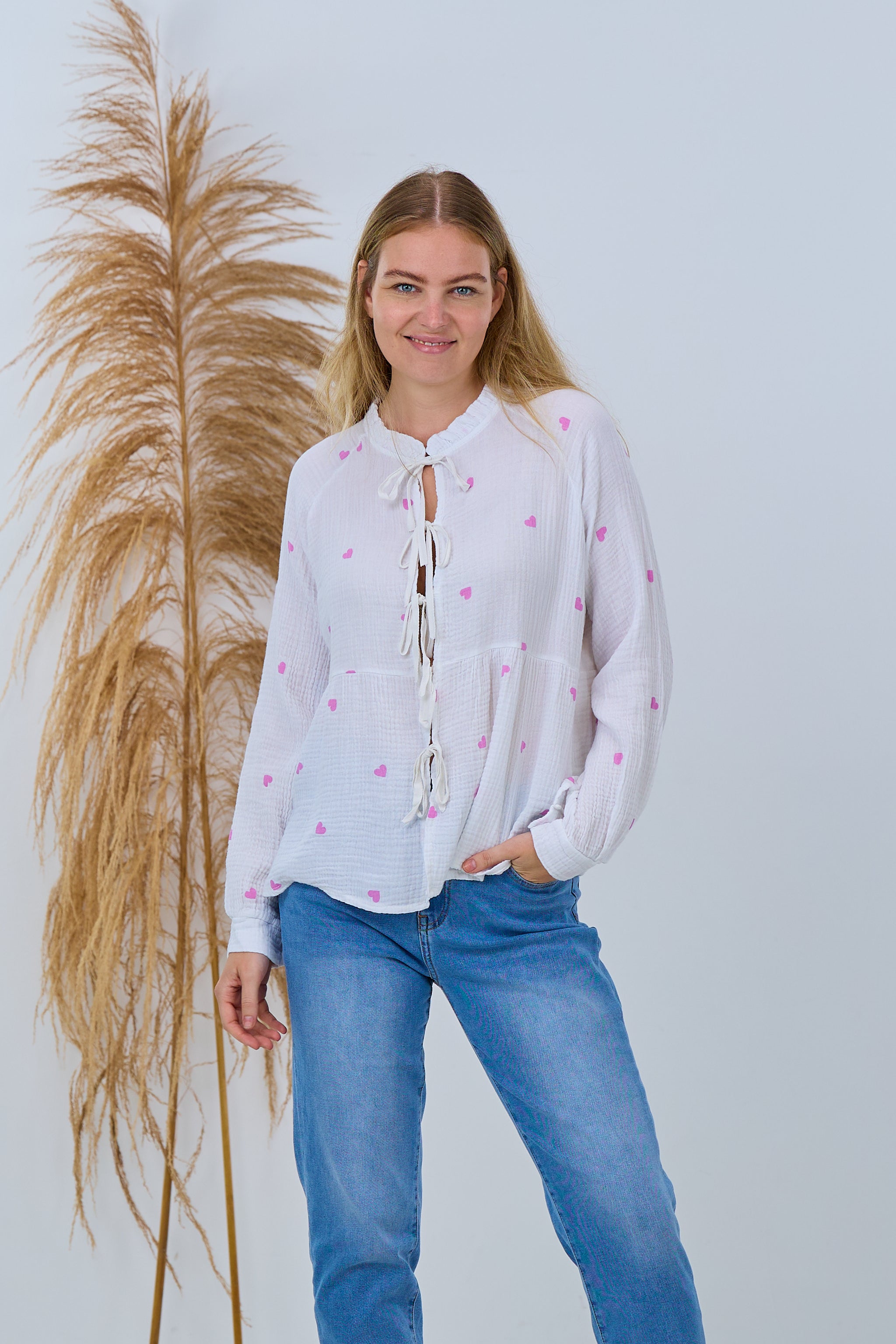 Musselin Bluse mit Herzchen, weiß von Trends & Lifestyle