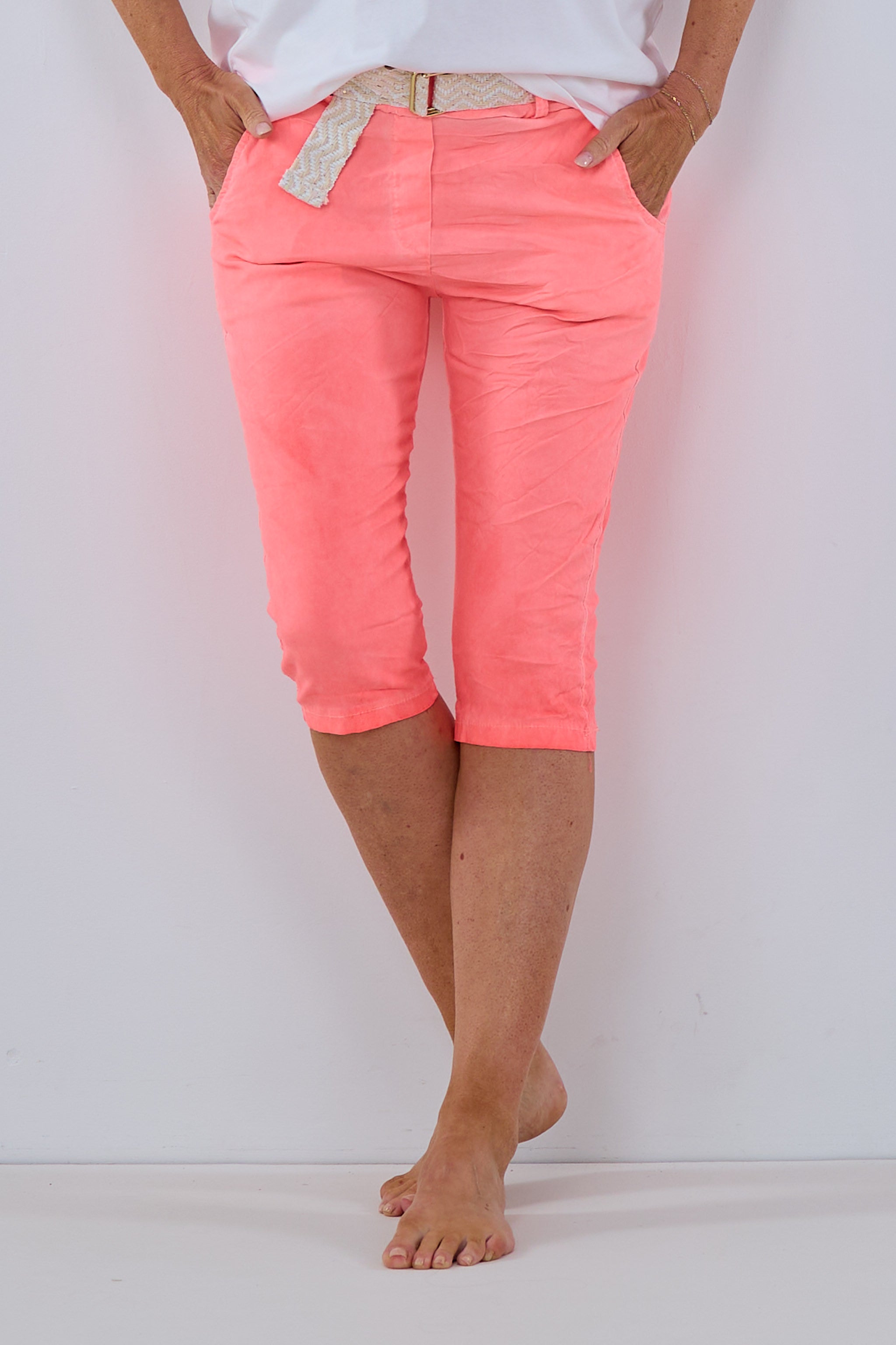 Neon-Shorts mit Gürtel, korall