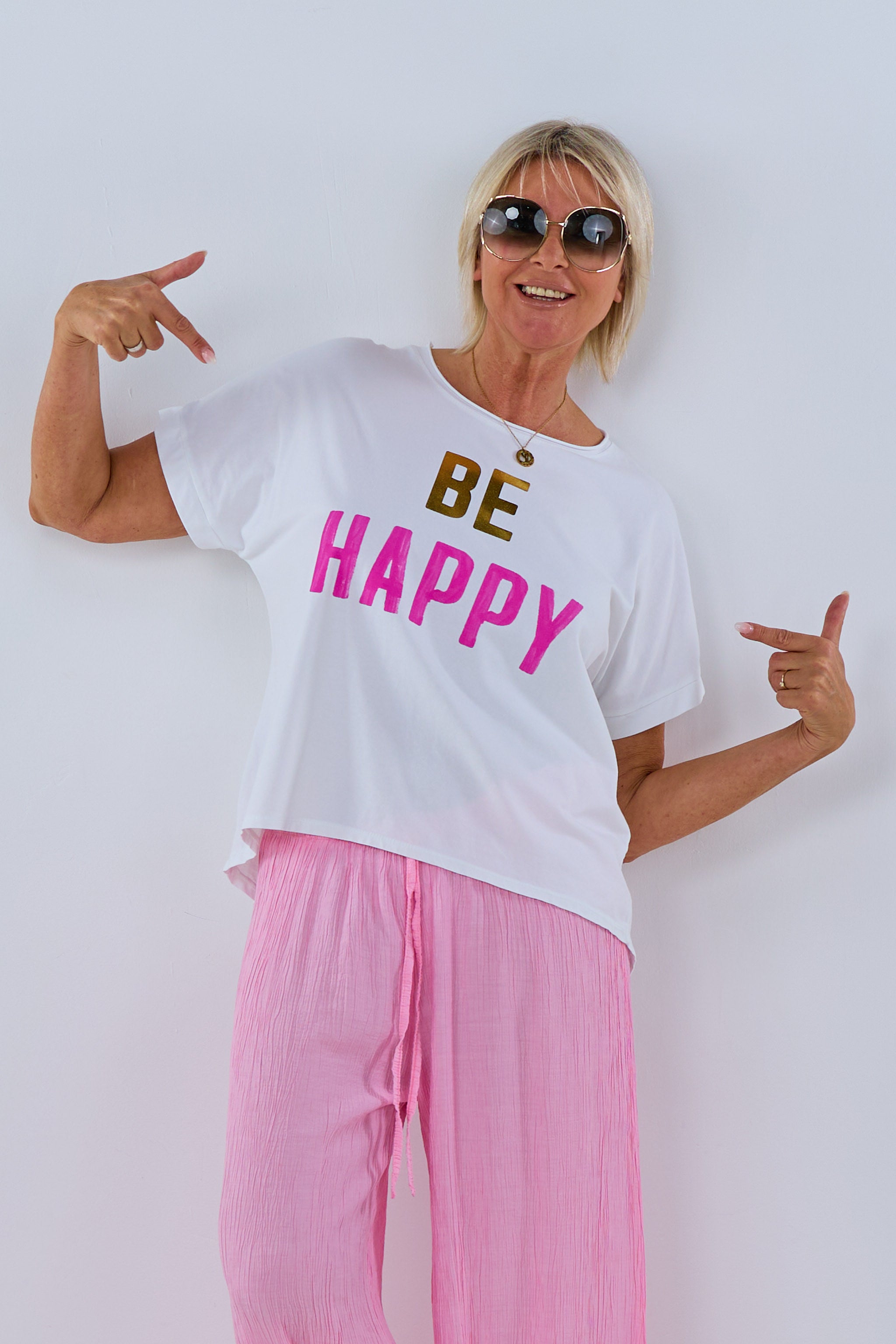 T-Shirt mit Be-Happy-Schriftzug, weiß von Trends & Lifestyle