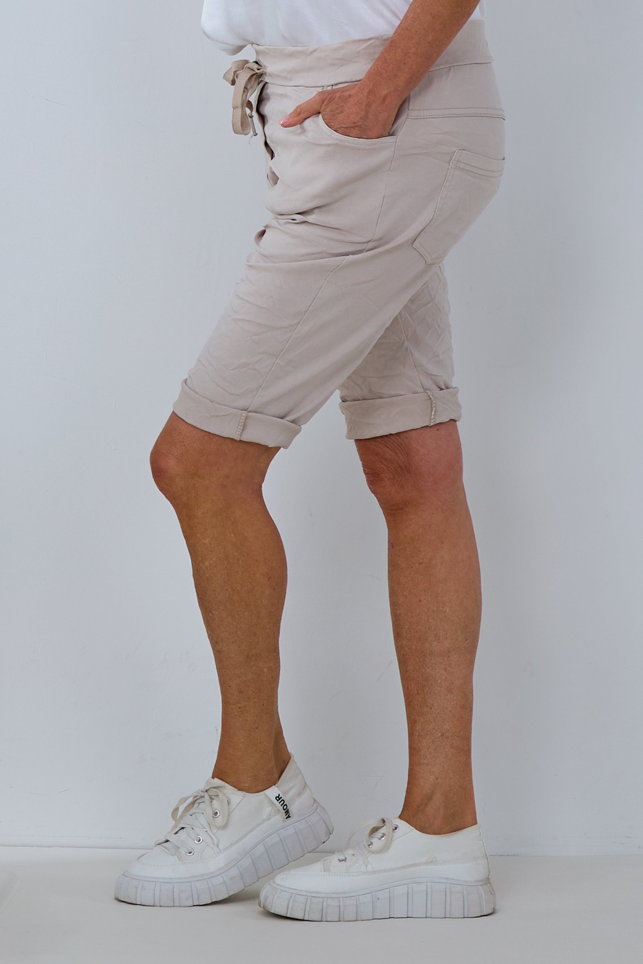 Shorts mit elastischem Bund - klein, beige von Trends & Lifestyle