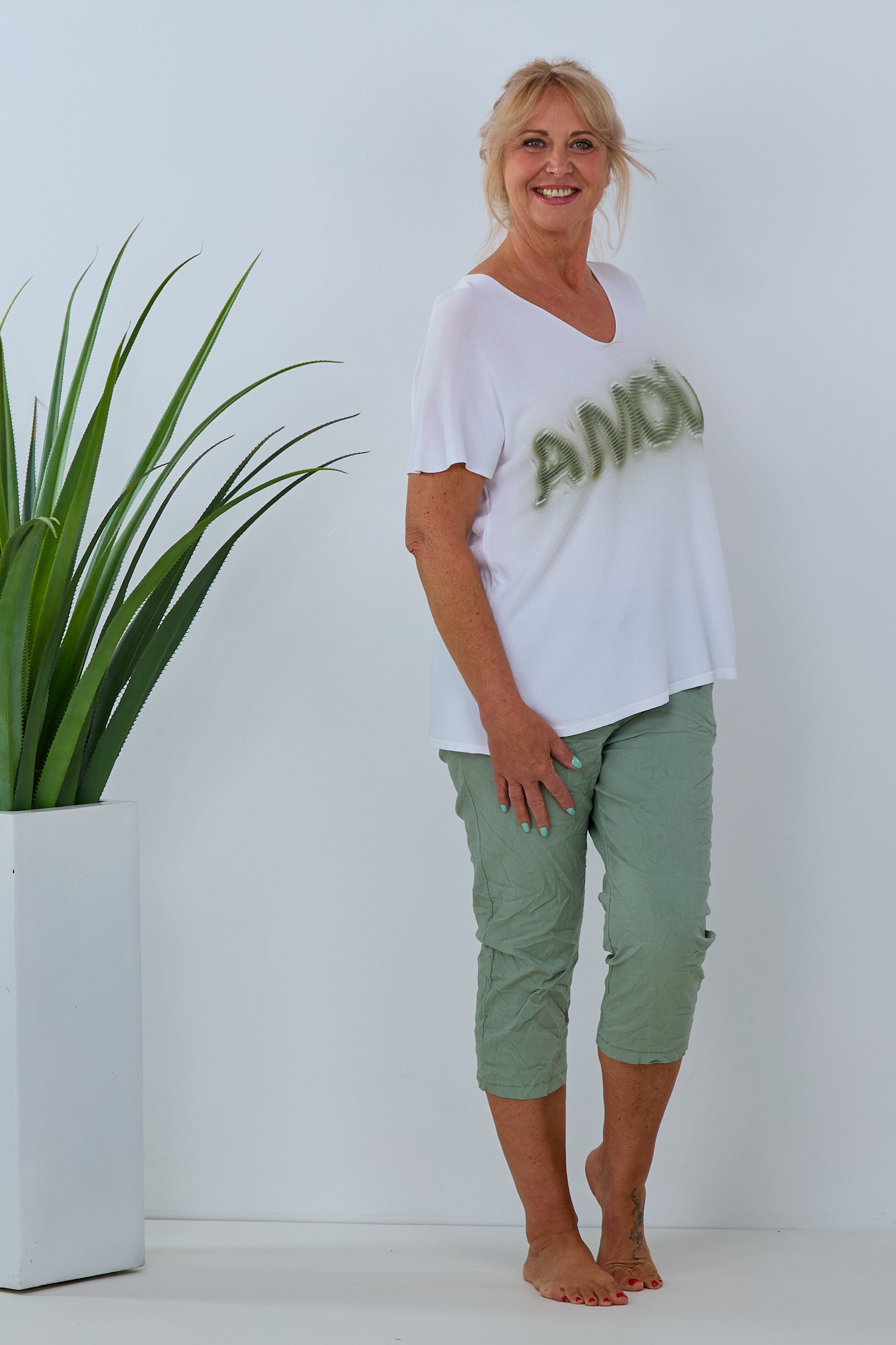 Kurzarm Shirt mit Amour-Schriftzug, weiß-khaki von Trends & Lifestyle