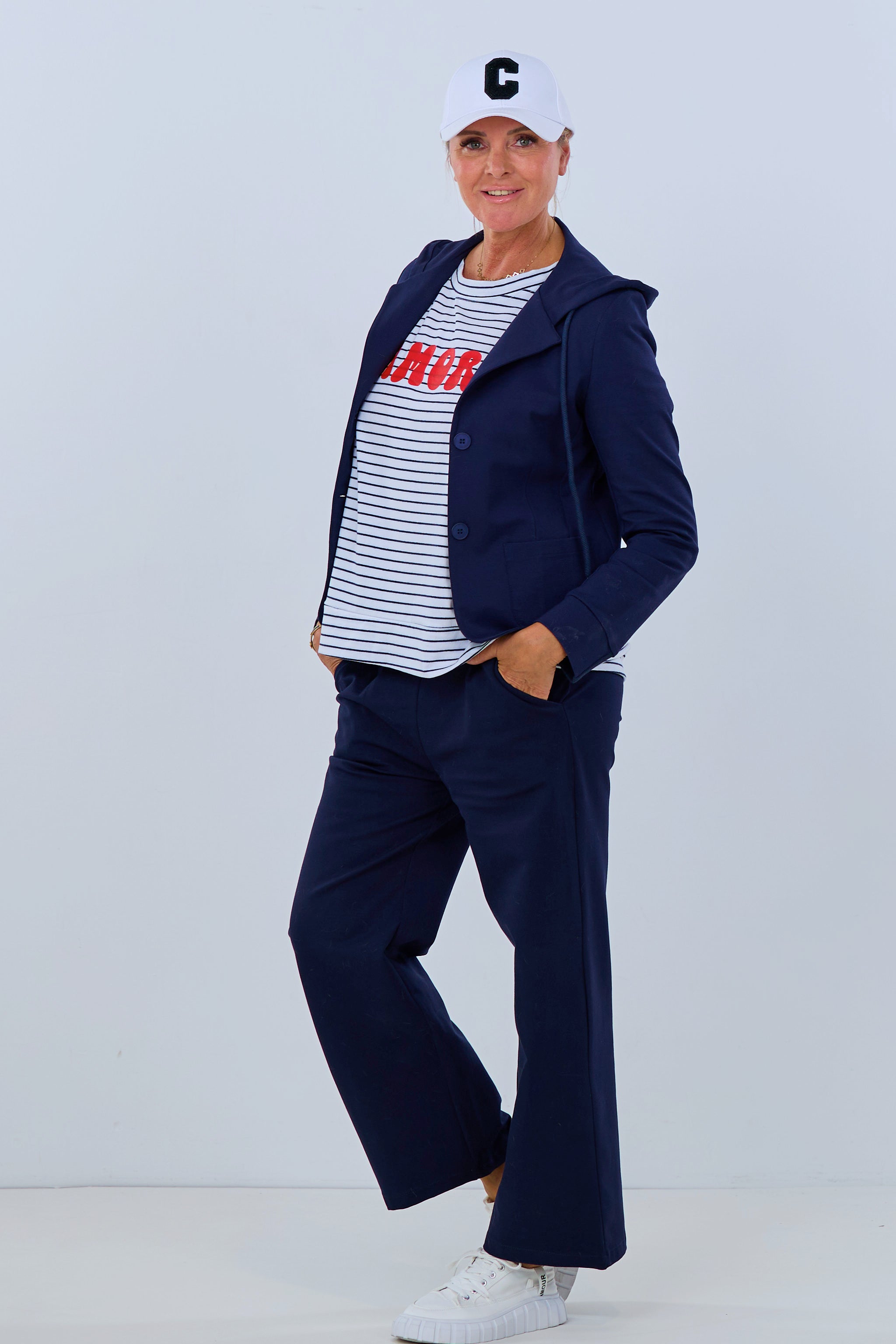 kurzer Kapuzenblazer, marine blau von Trends & Lifestyle