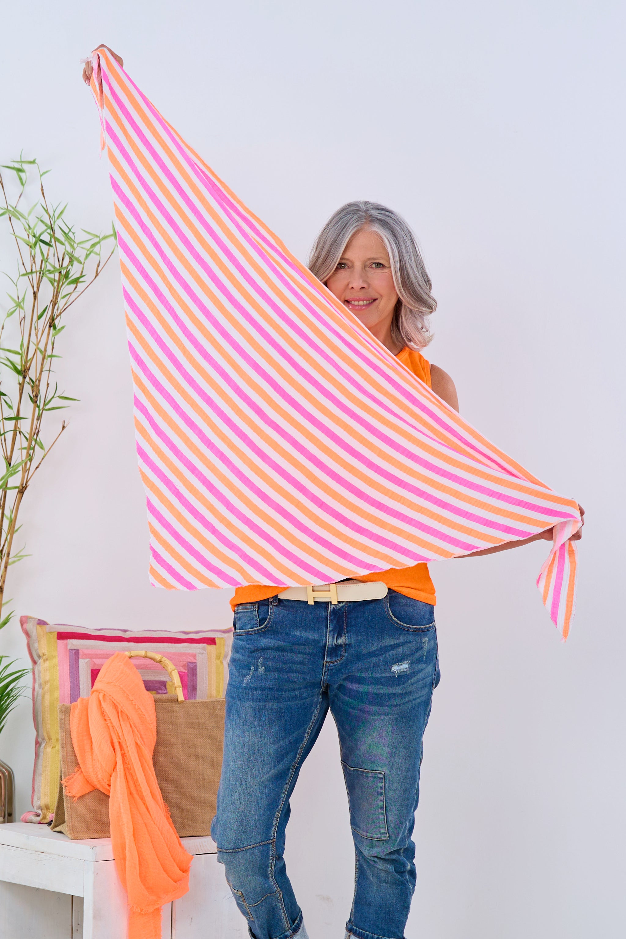 Musselin Tuch gestreift, weiß-pink-orange von Trends & Lifestyle