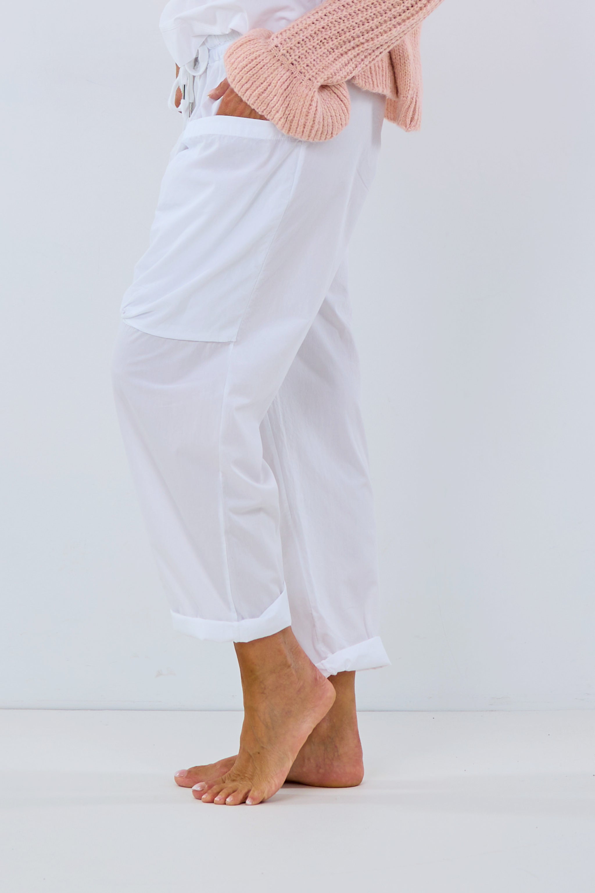 Light baggy pants with large patch pockets, white